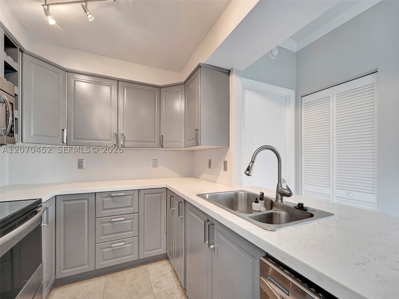 2475 Brickell Ave #804 Miami, FL 33129