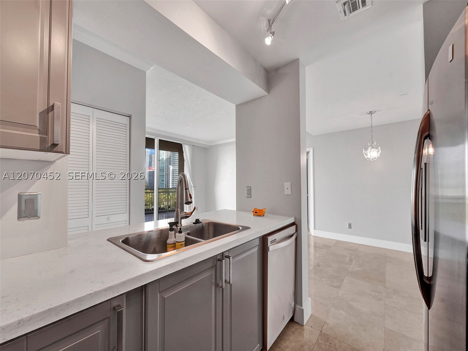 2475 Brickell Ave #804 Miami, FL 33129