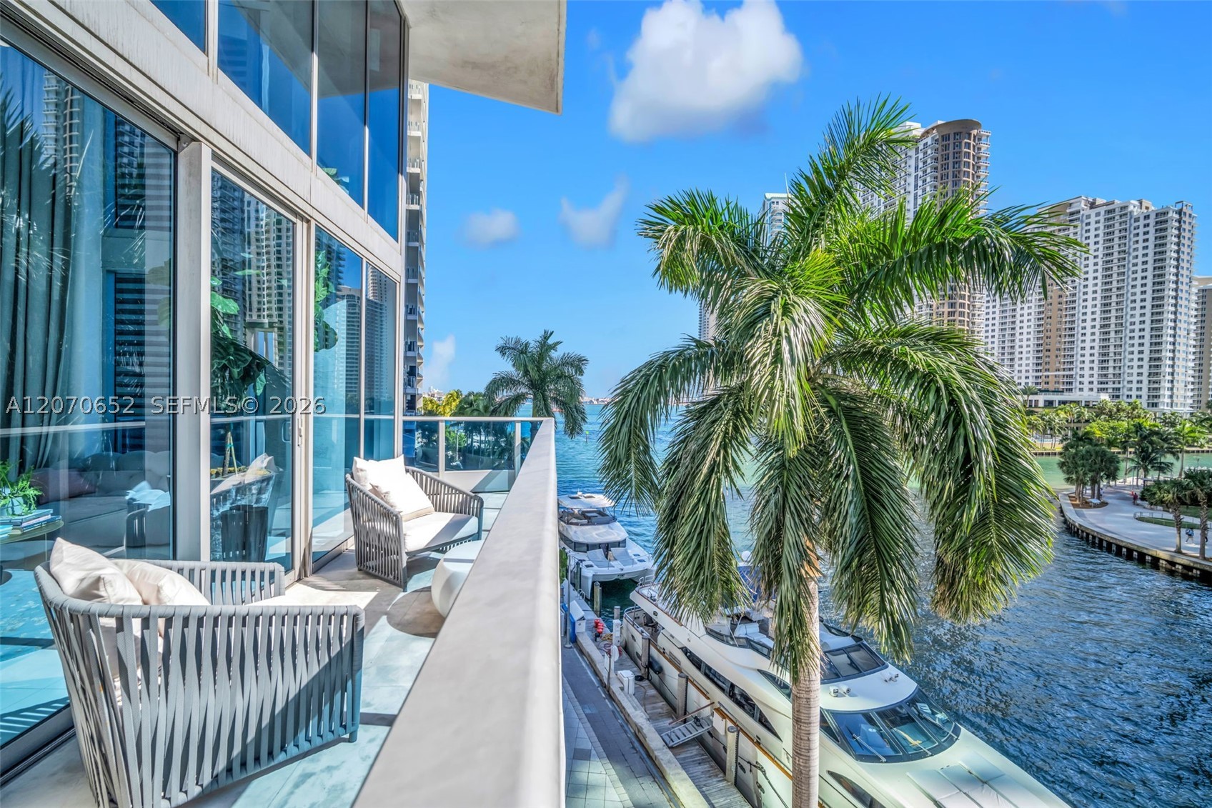 image Epic Residences13