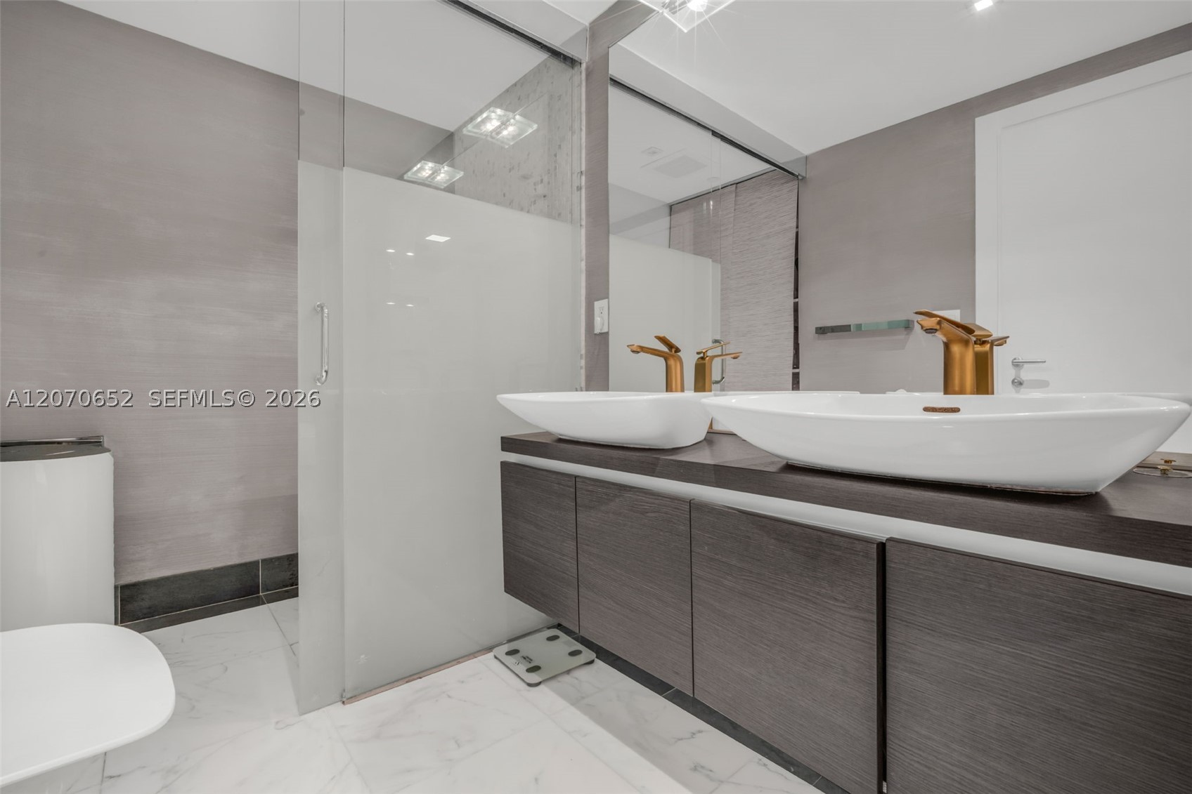 image Epic Residences35