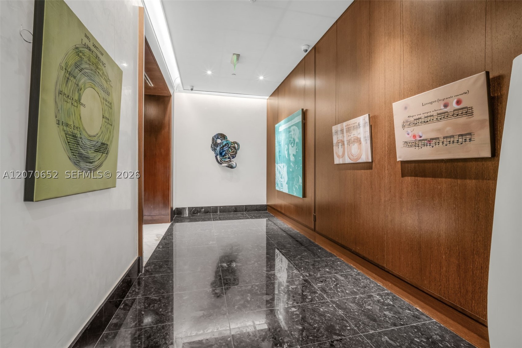 image Epic Residences43