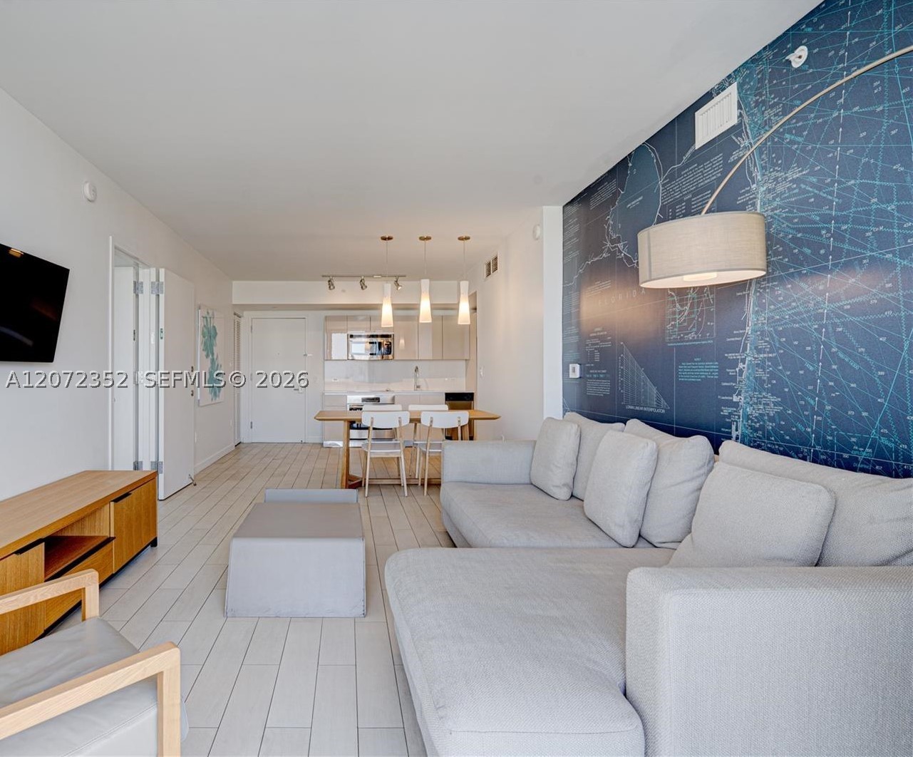 image Beachwalk Condominium4