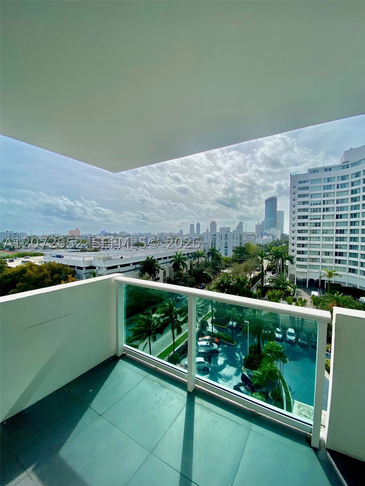 image Mirador 1200 (North Tower)0