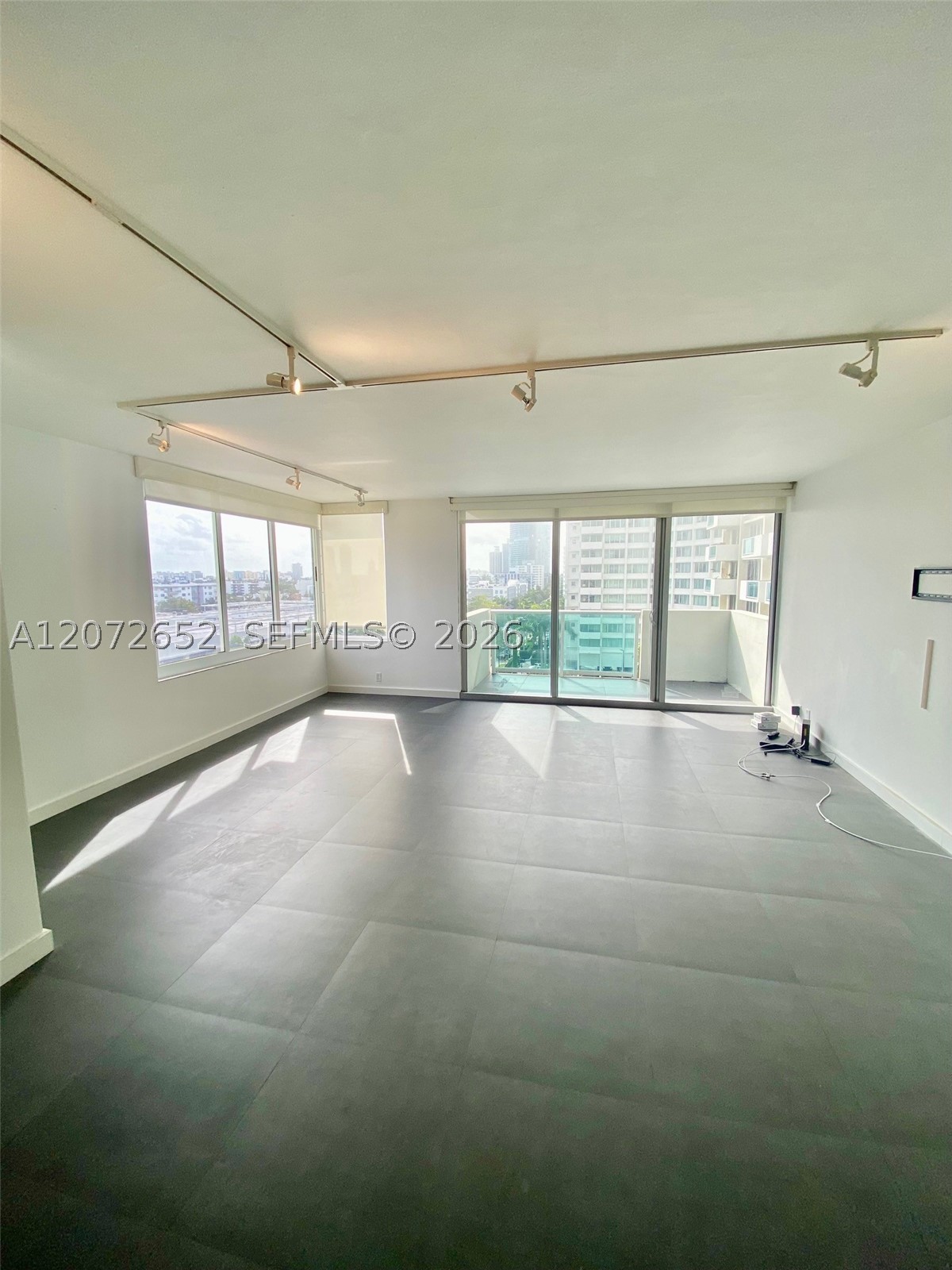 image Mirador 1200 (North Tower)1
