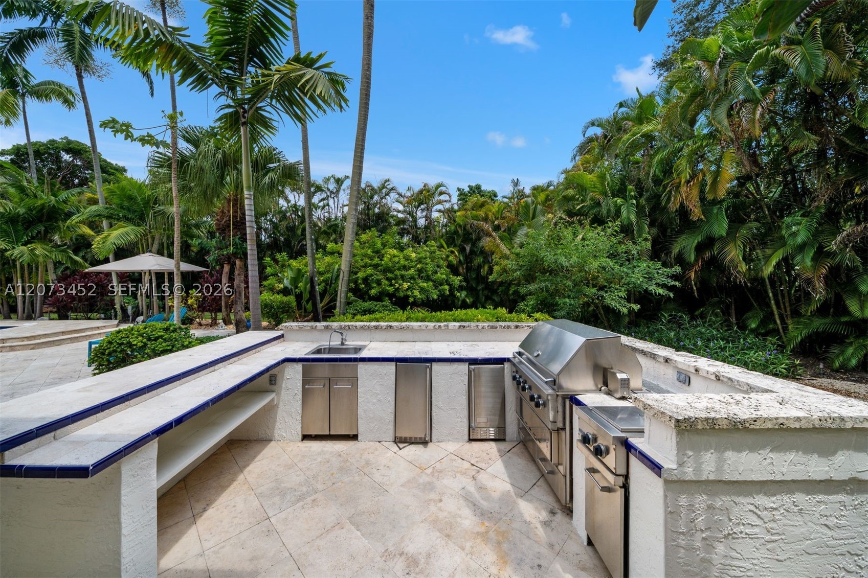 6235 Rolling Rd Dr Pinecrest, FL 33156