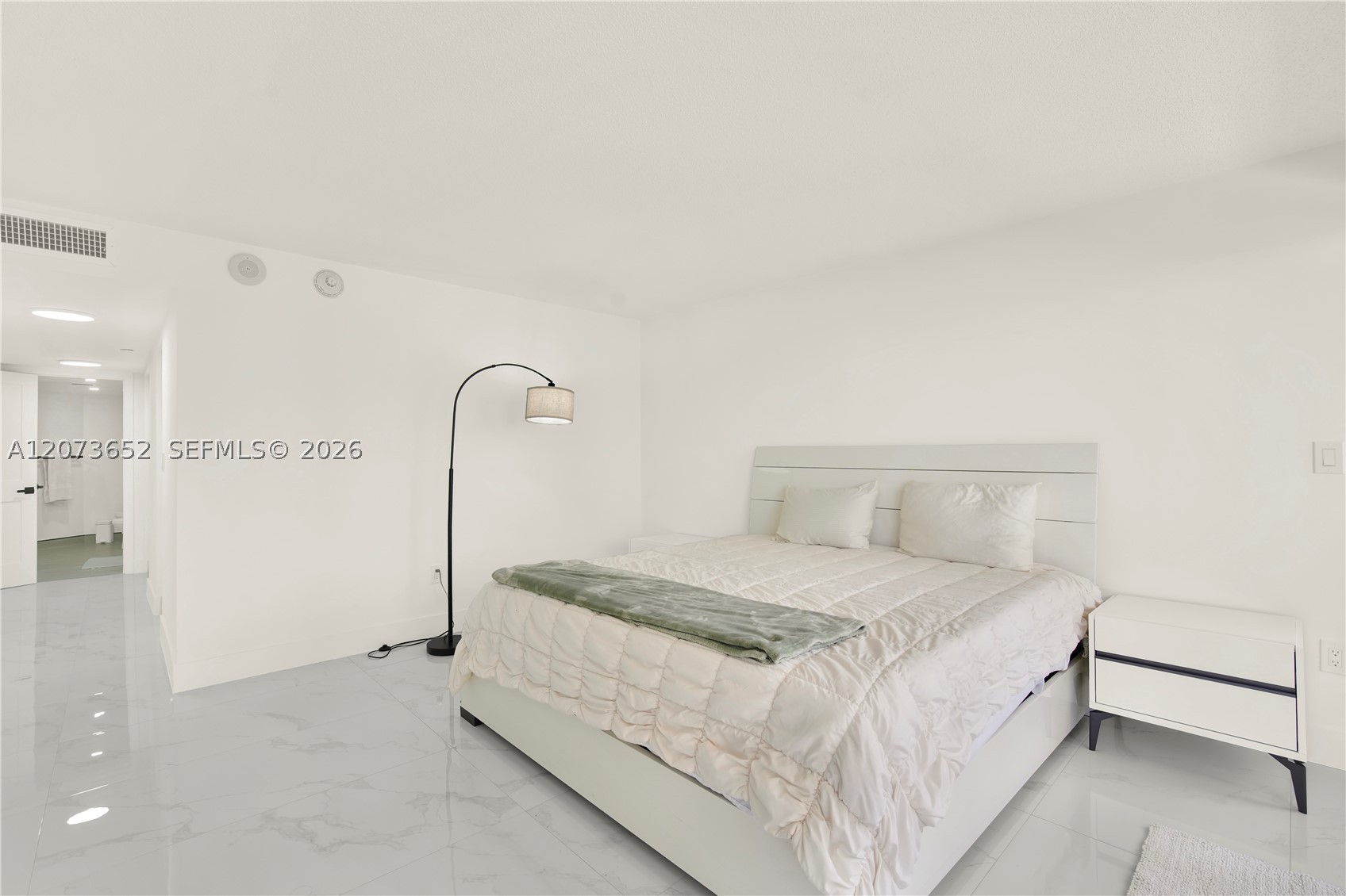 5757 Collins Ave #507 Miami Beach, FL 33140