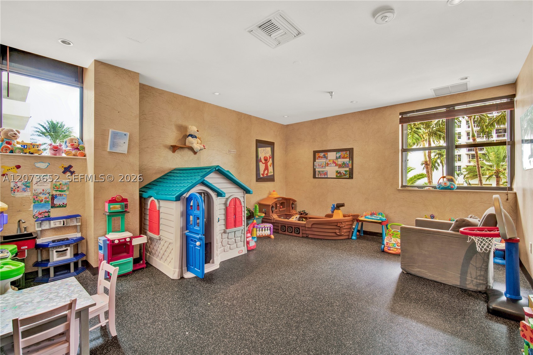 5757 Collins Ave #507 Miami Beach, FL 33140