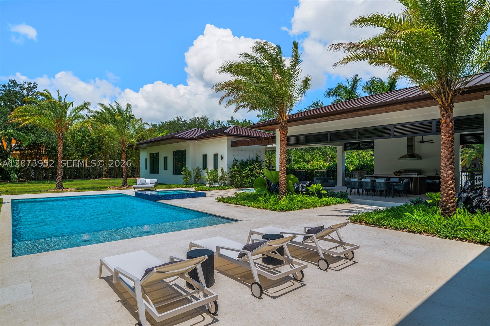 10860 SW 67th Ct Pinecrest, FL 33156