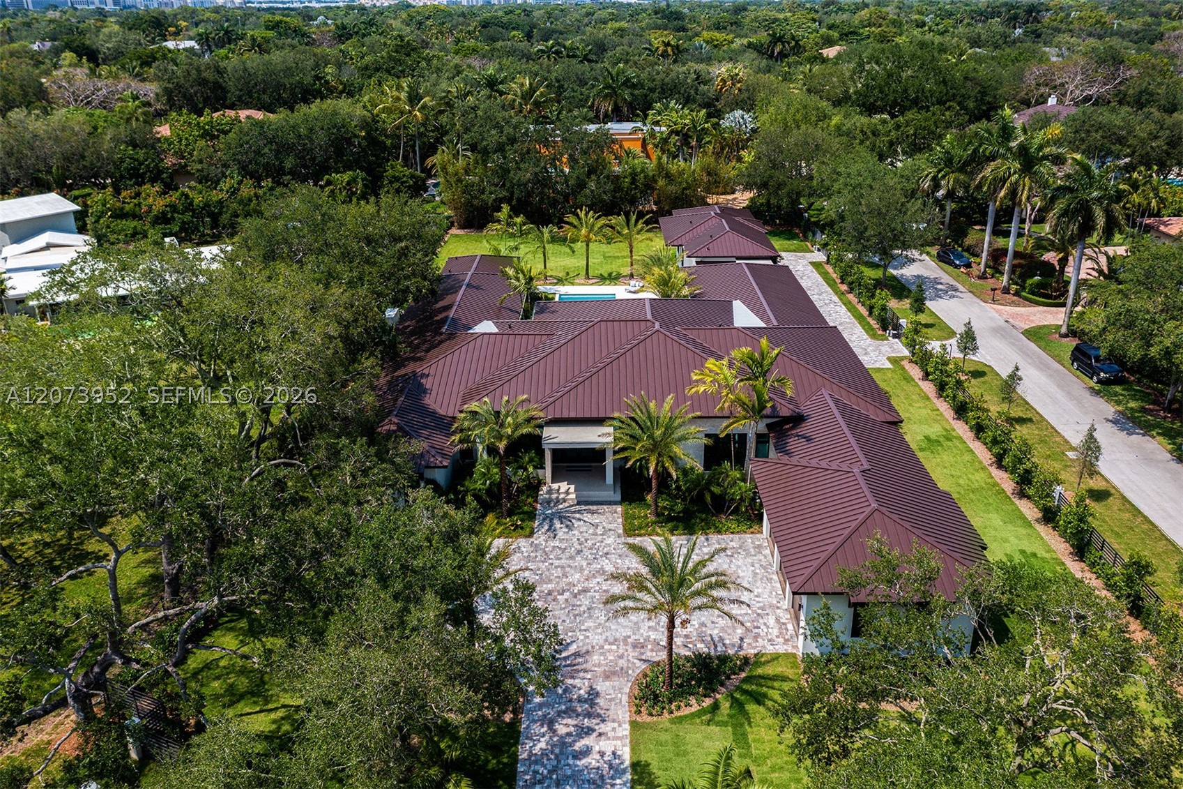 10860 SW 67th Ct Pinecrest, FL 33156