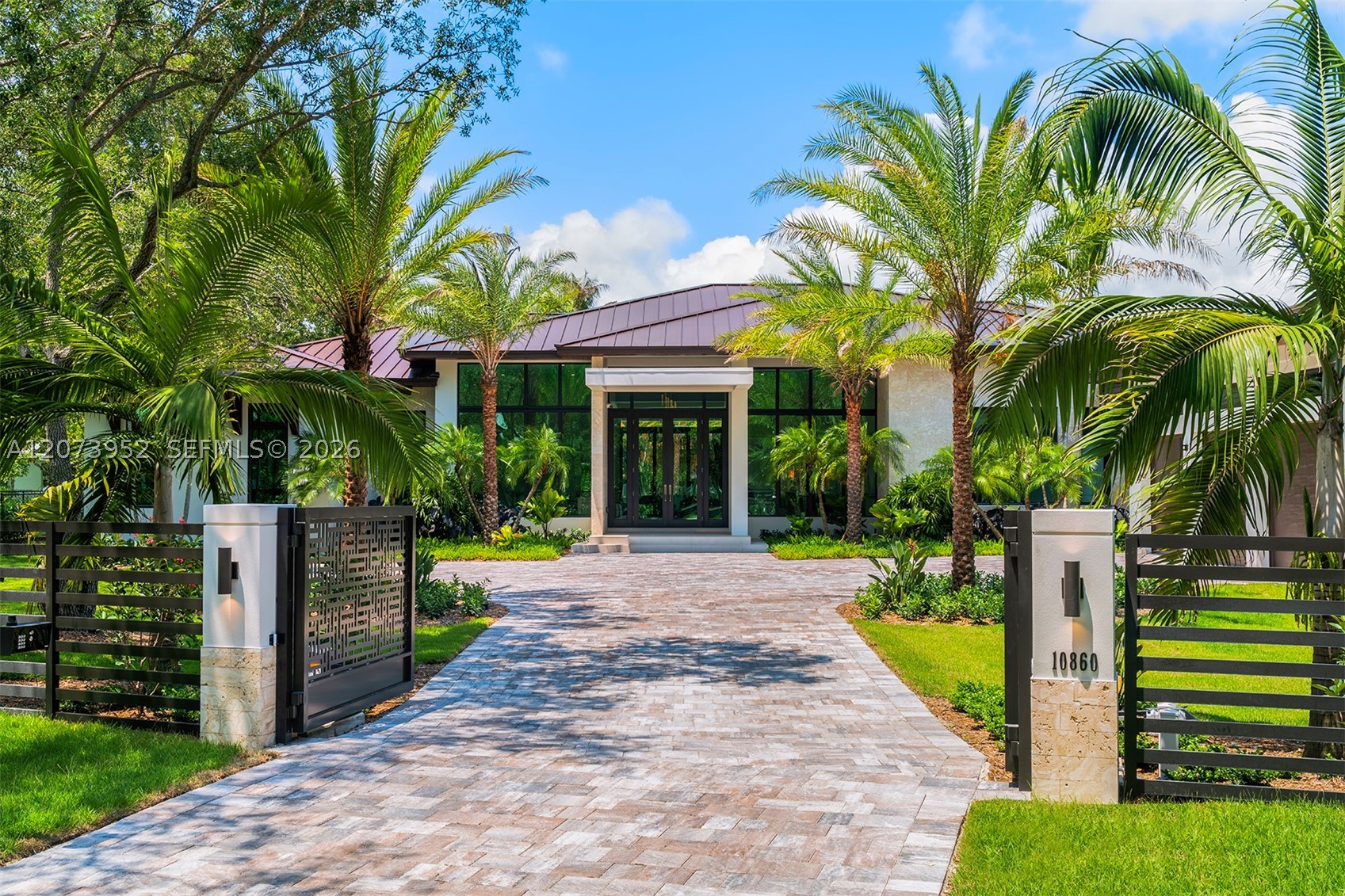10860 SW 67th Ct Pinecrest, FL 33156