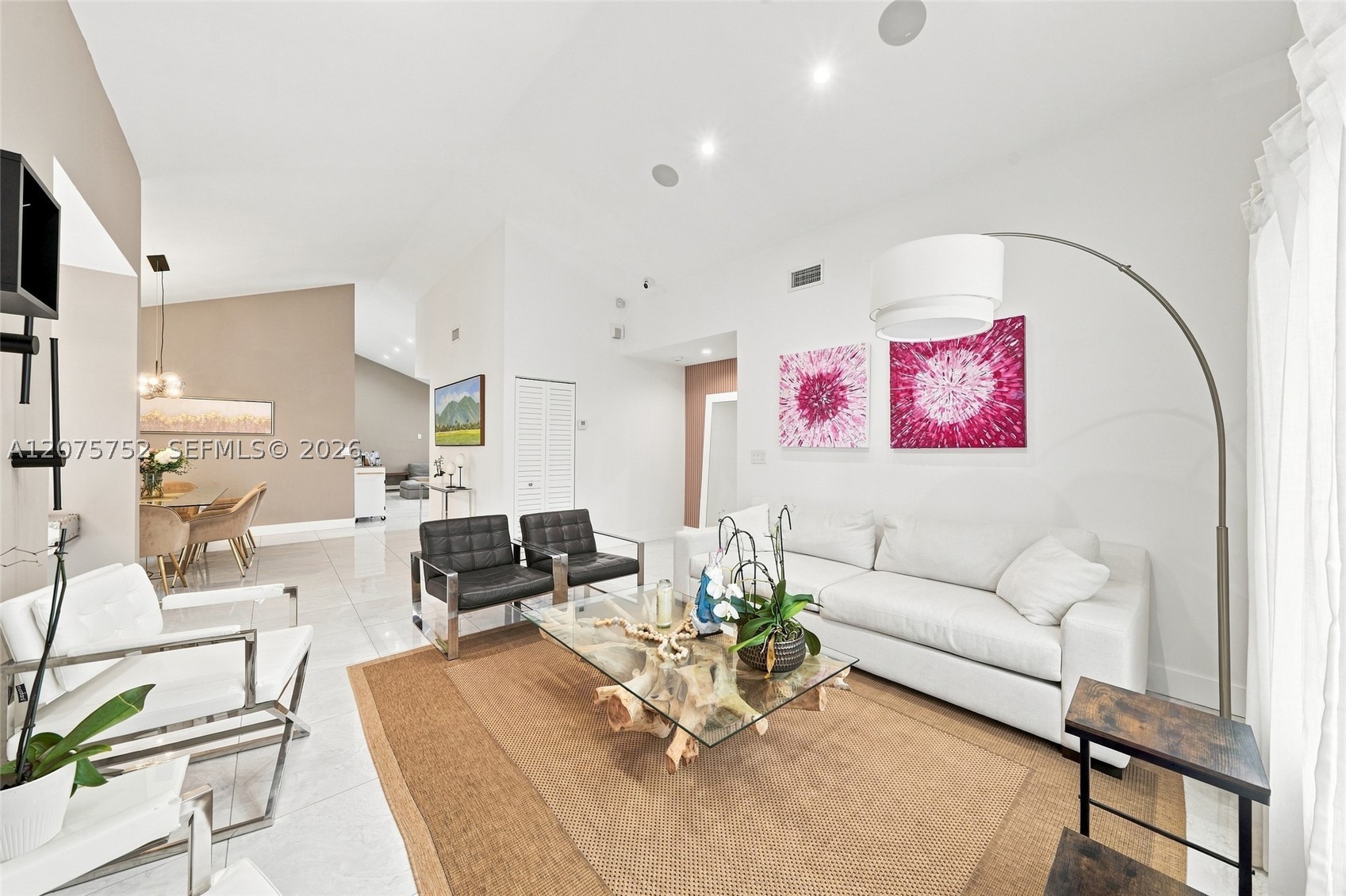 8250 SW 86th Ct Miami, FL 33143