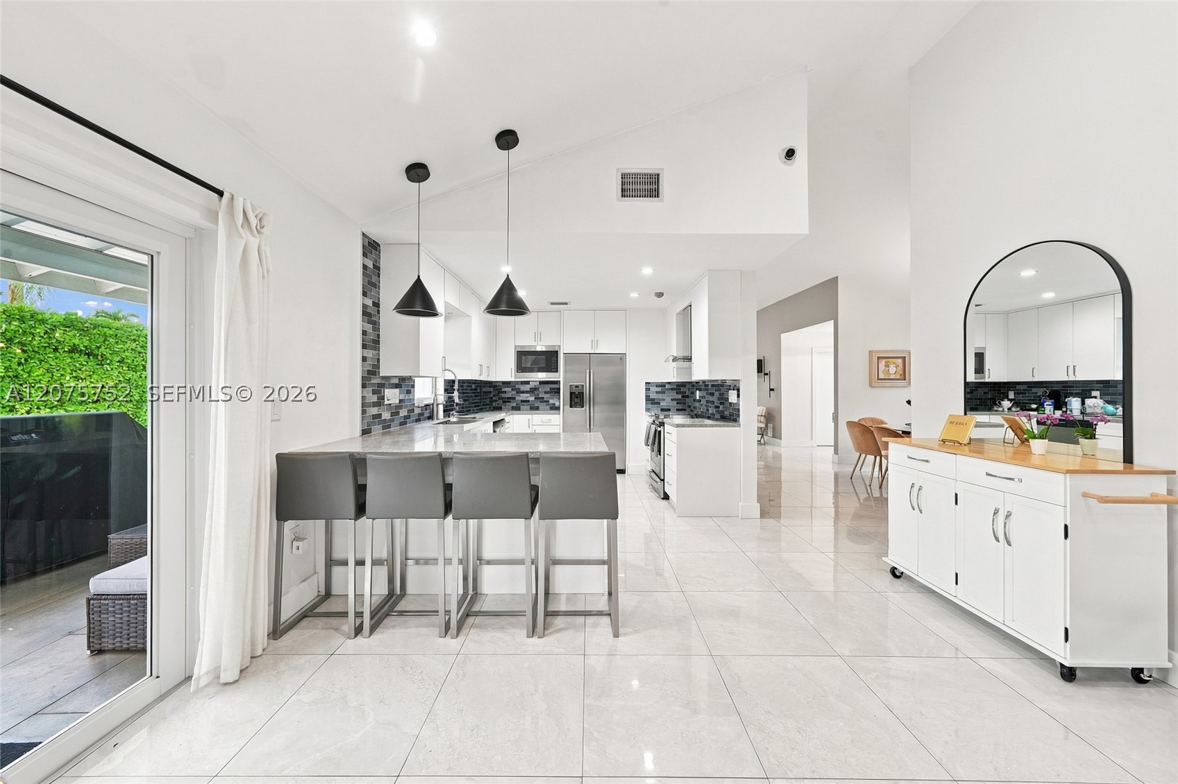 8250 SW 86th Ct Miami, FL 33143
