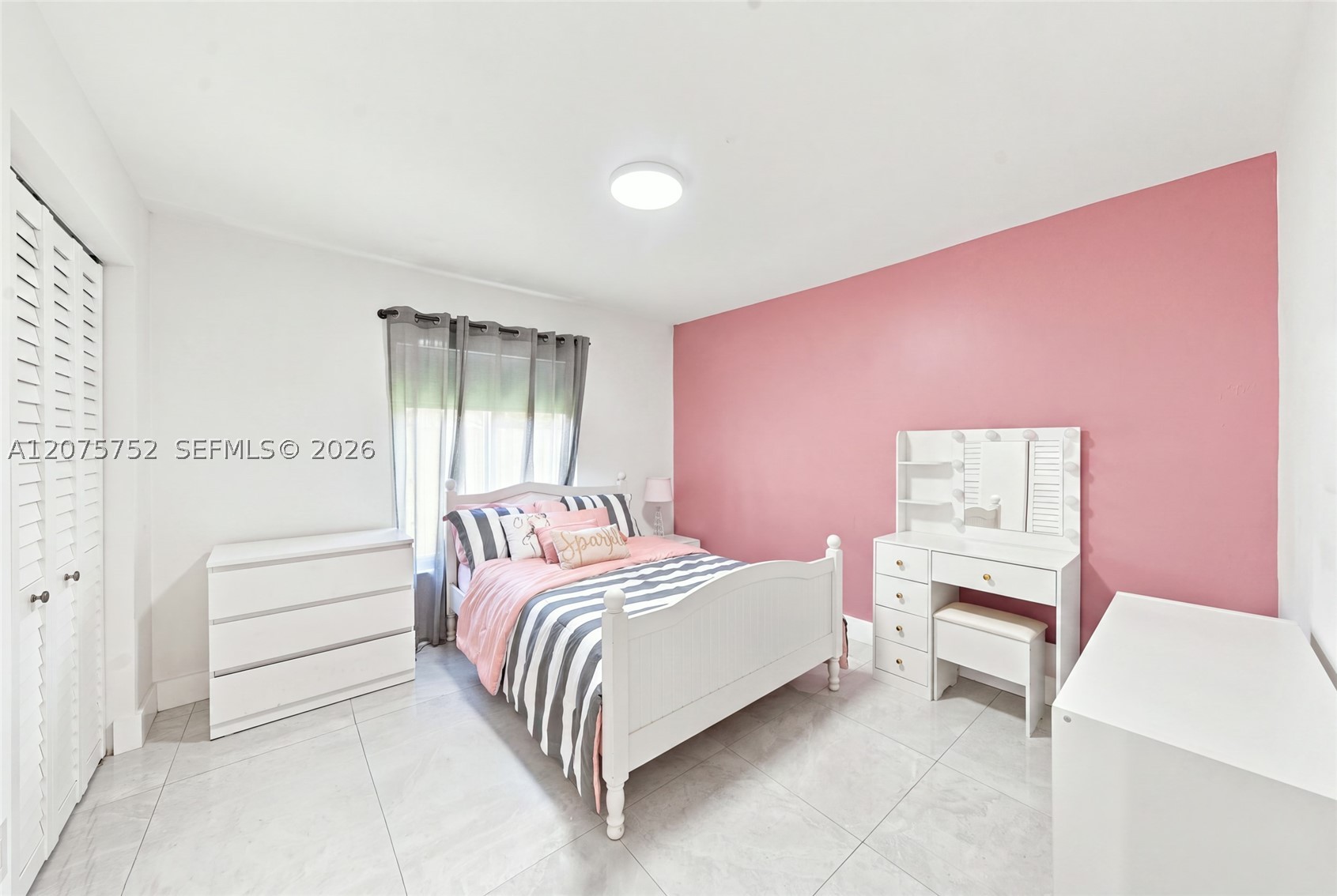 8250 SW 86th Ct Miami, FL 33143