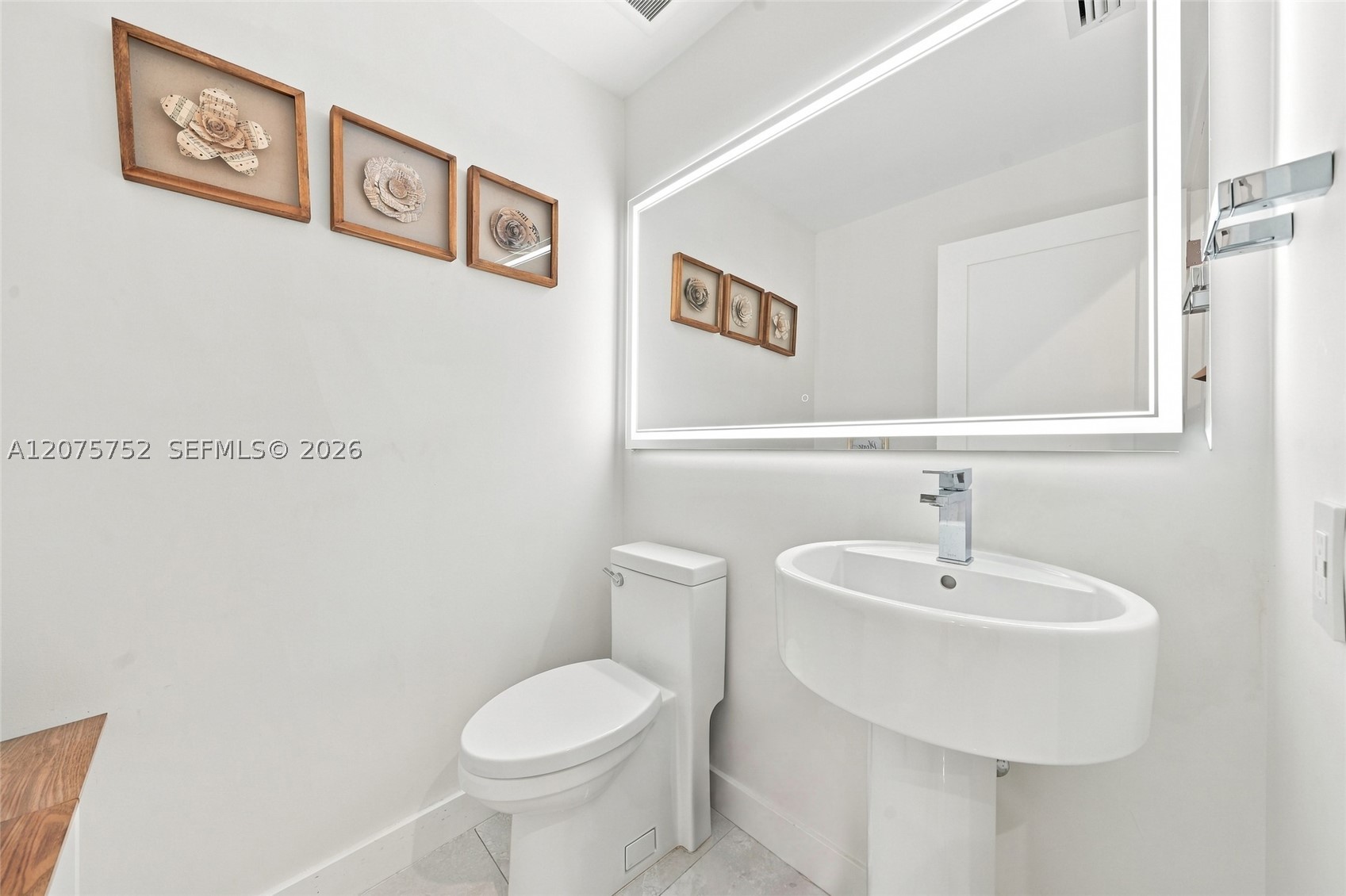 8250 SW 86th Ct Miami, FL 33143