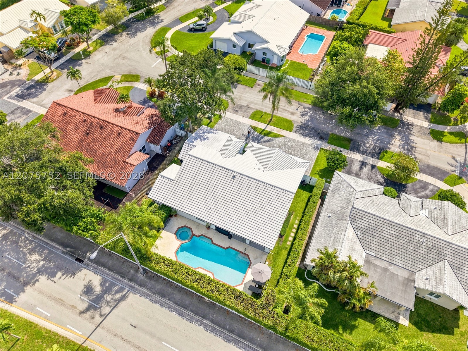 8250 SW 86th Ct Miami, FL 33143