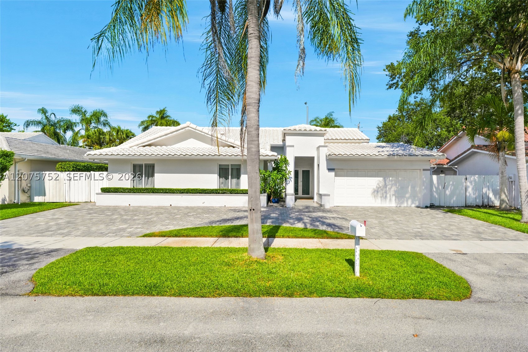 8250 SW 86th Ct Miami, FL 33143