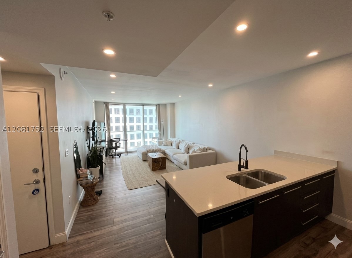 image 500 Brickell East2