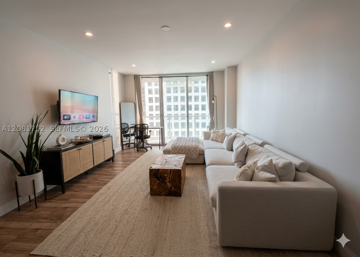 image 500 Brickell East3