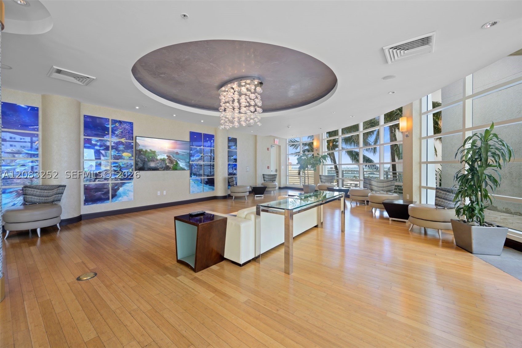 image Vizcayne North8
