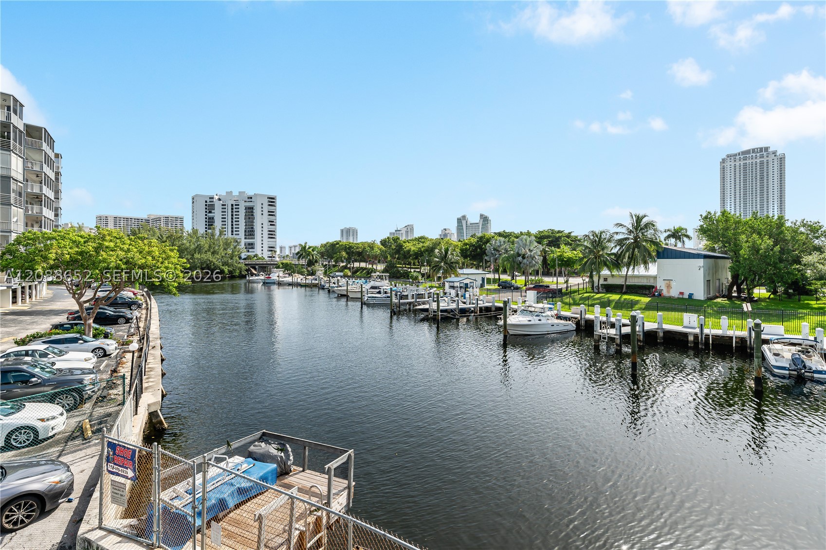 26 Diplomat Pkwy #2390