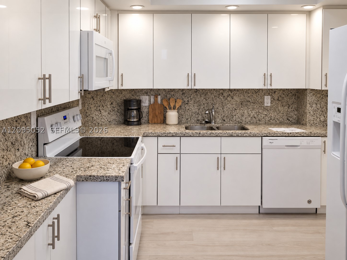 image Arlen House West12