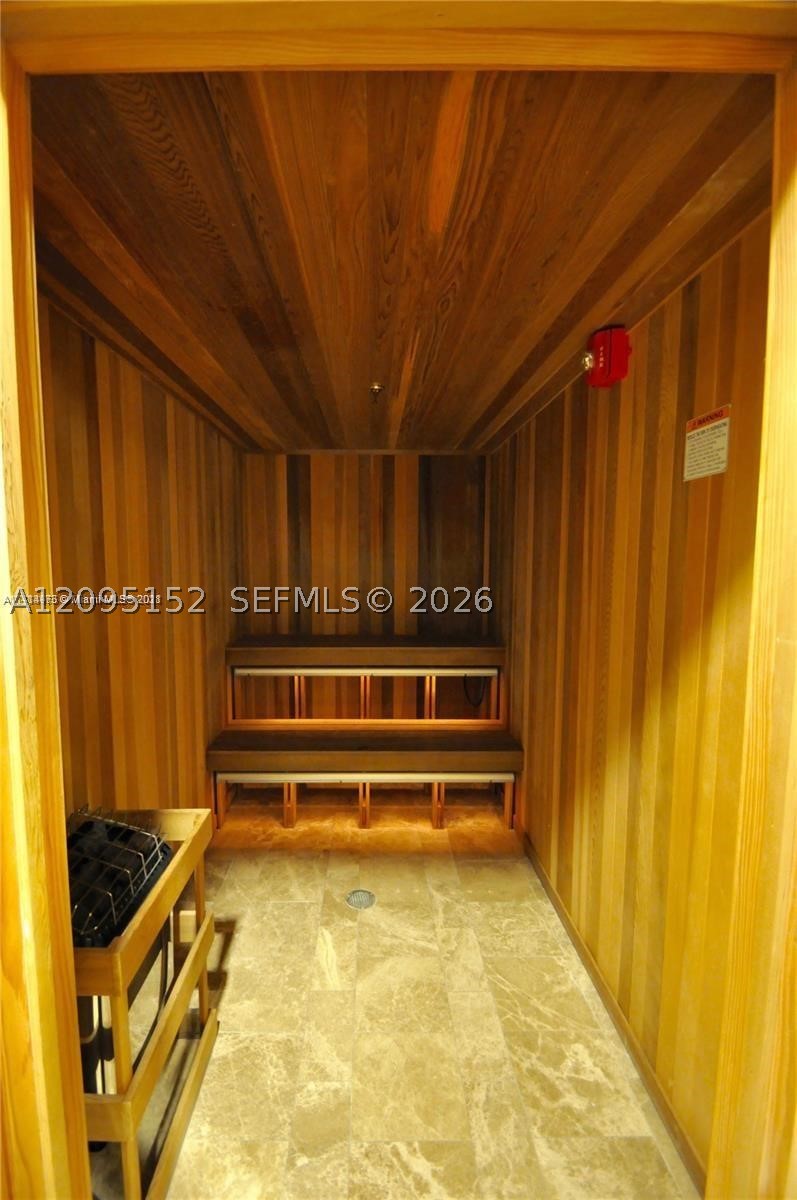image 1060 Brickell - 106015