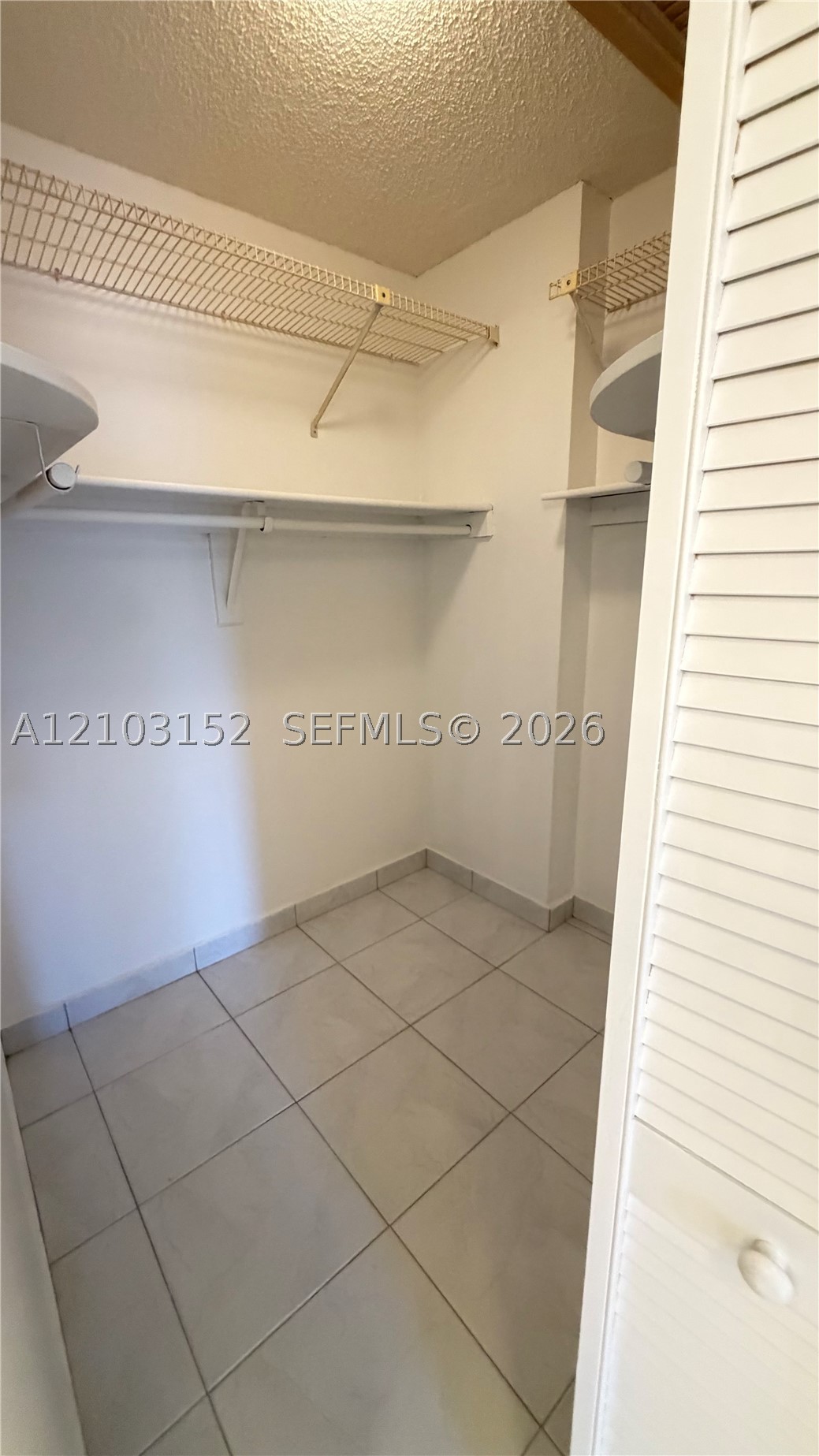 image Arlen House East12