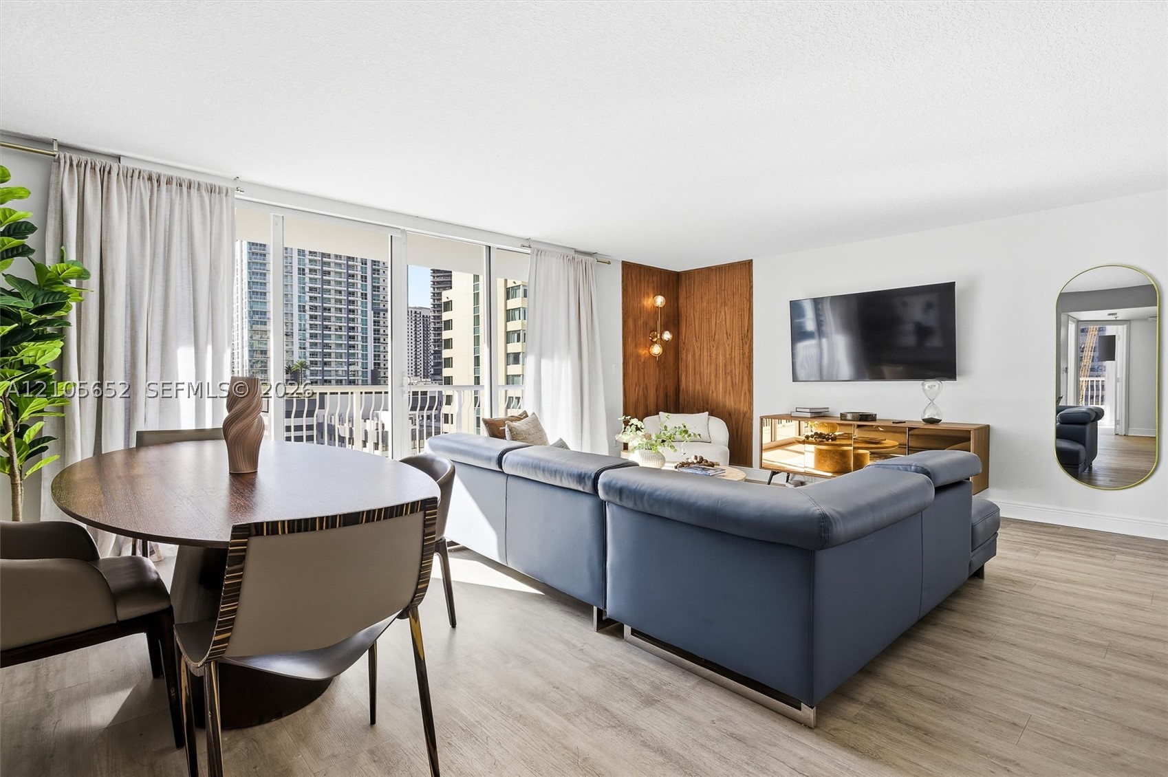 image The Club at Brickell Bay1