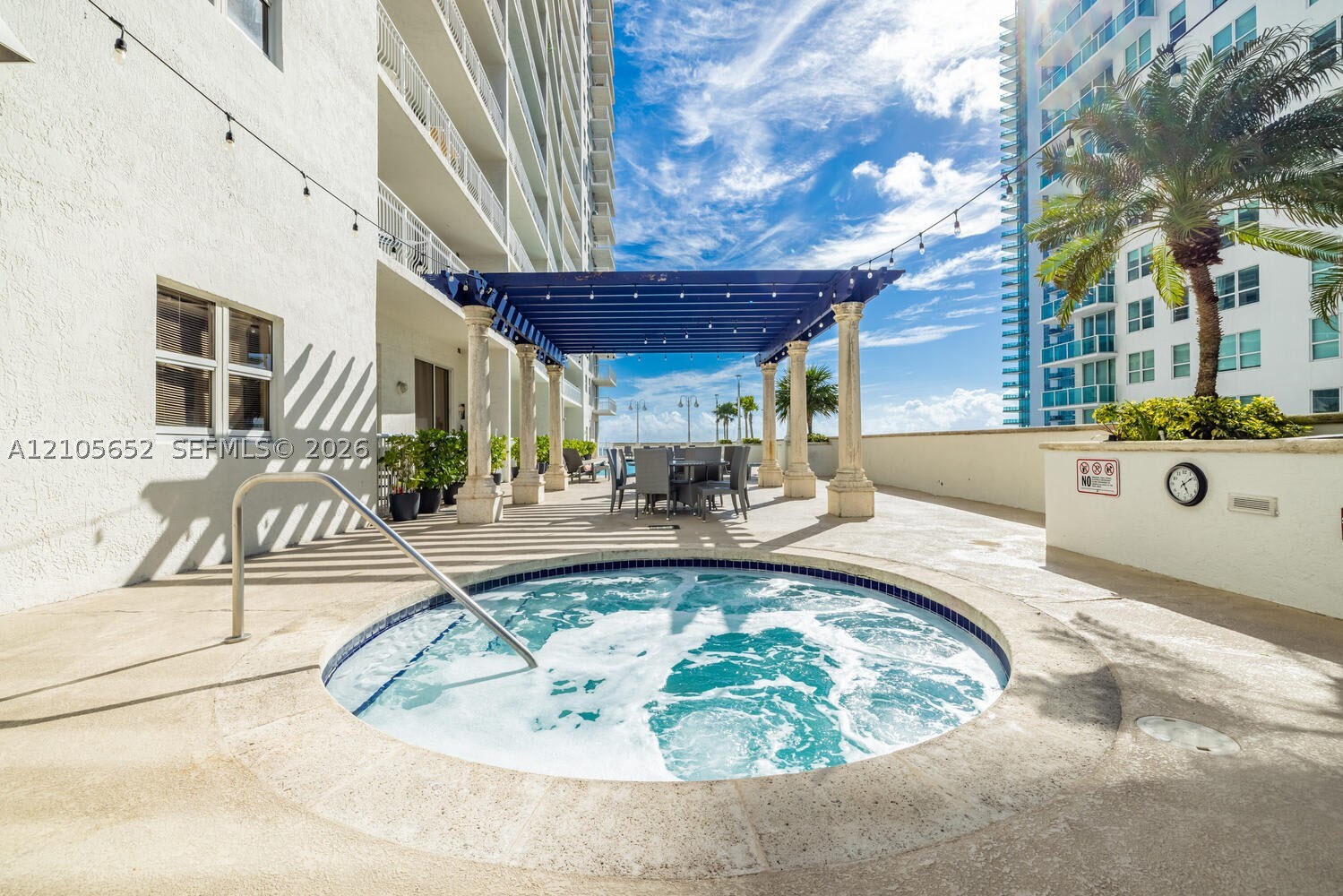 image The Club at Brickell Bay31