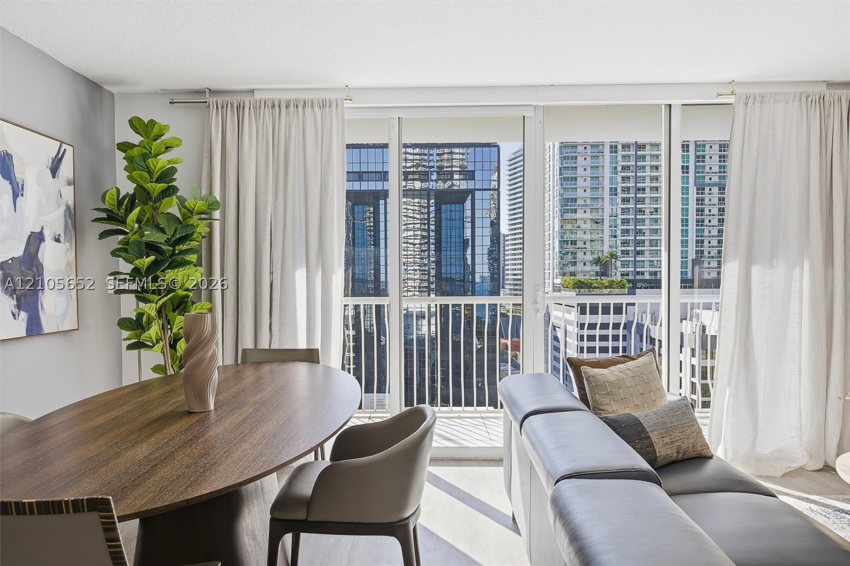 image The Club at Brickell Bay4