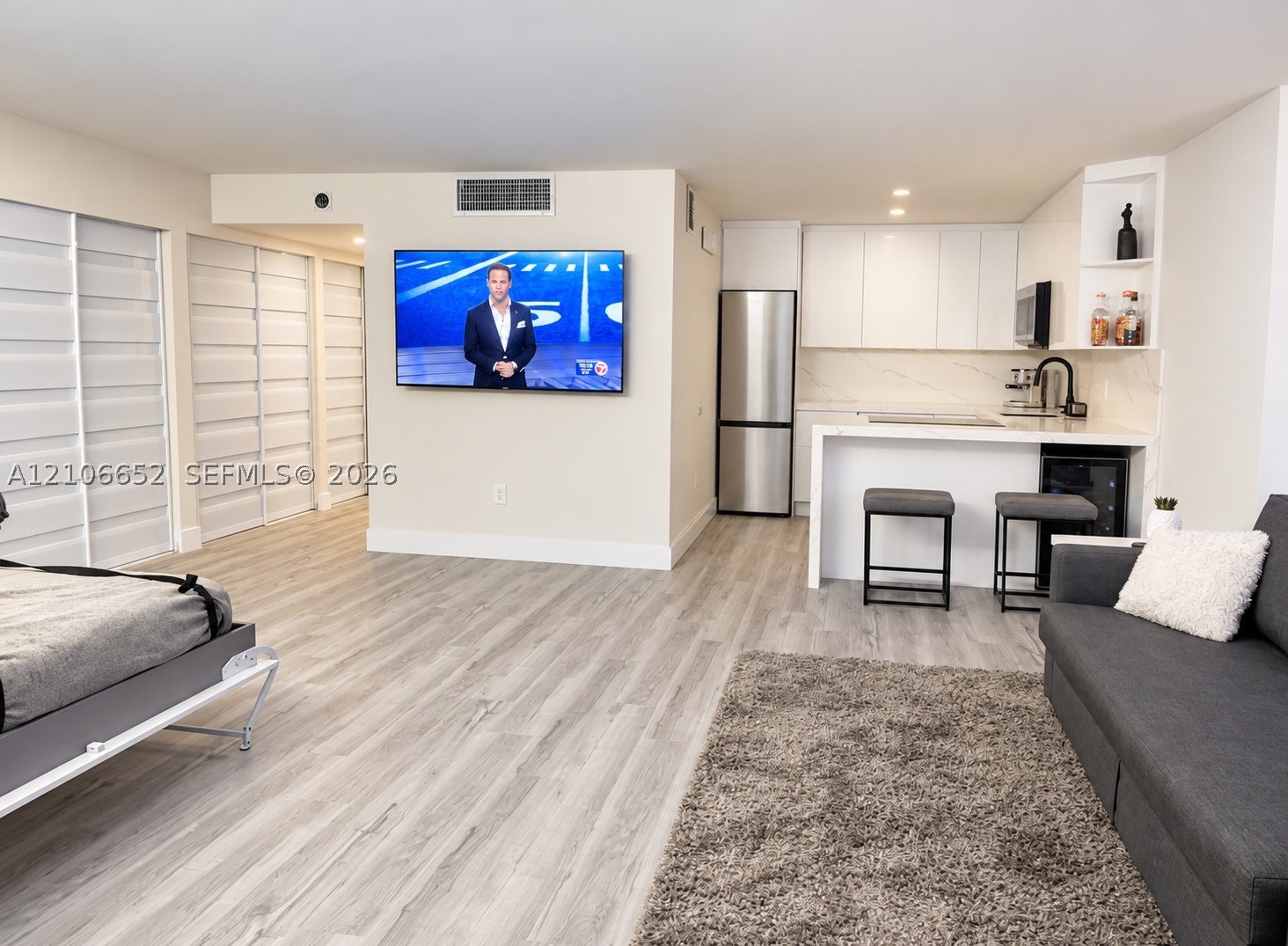 345 Ocean Dr #325 Miami Beach, FL 33139