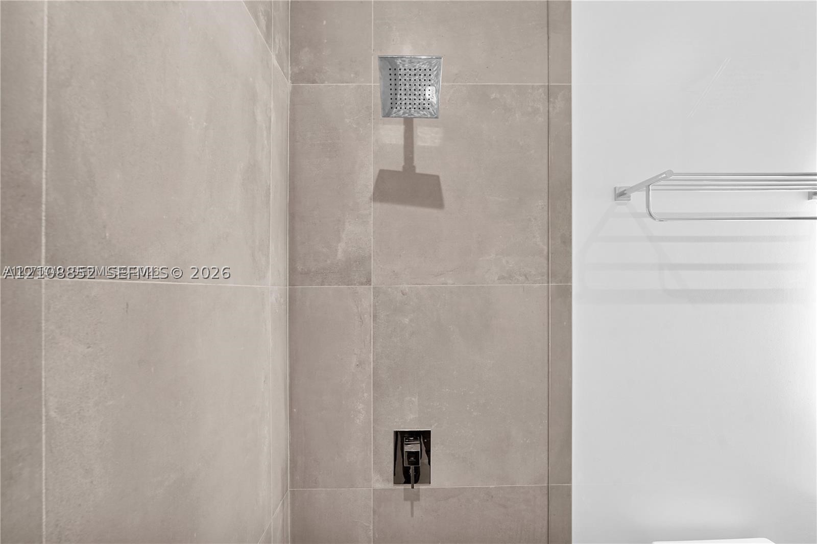 image Smart Brickell III42