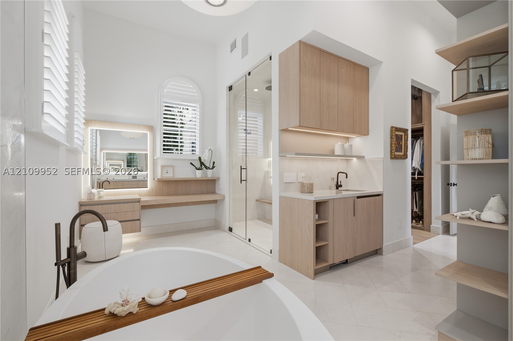 1674 Nocatee Dr Miami, FL 33133