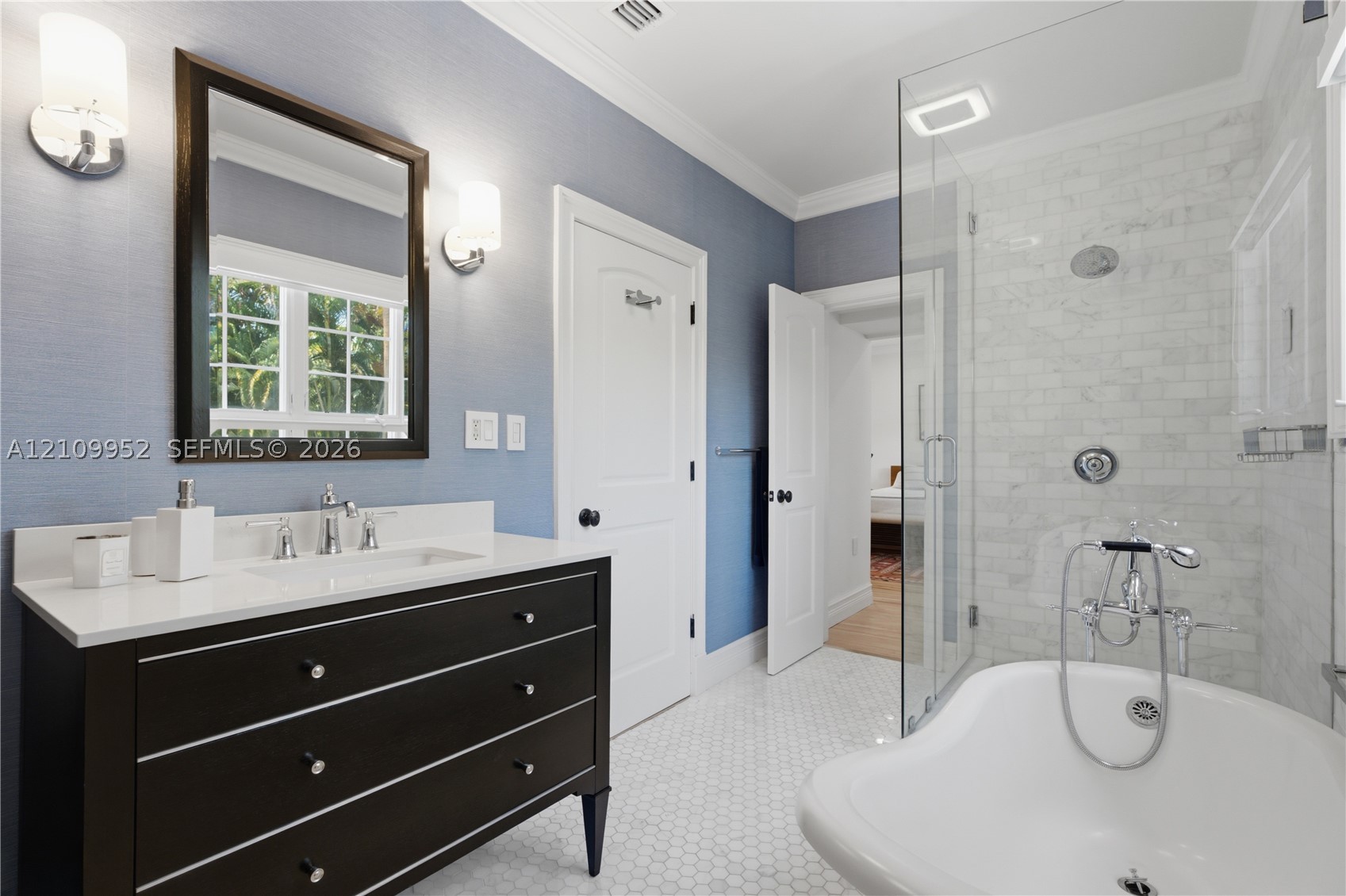 1674 Nocatee Dr Miami, FL 33133