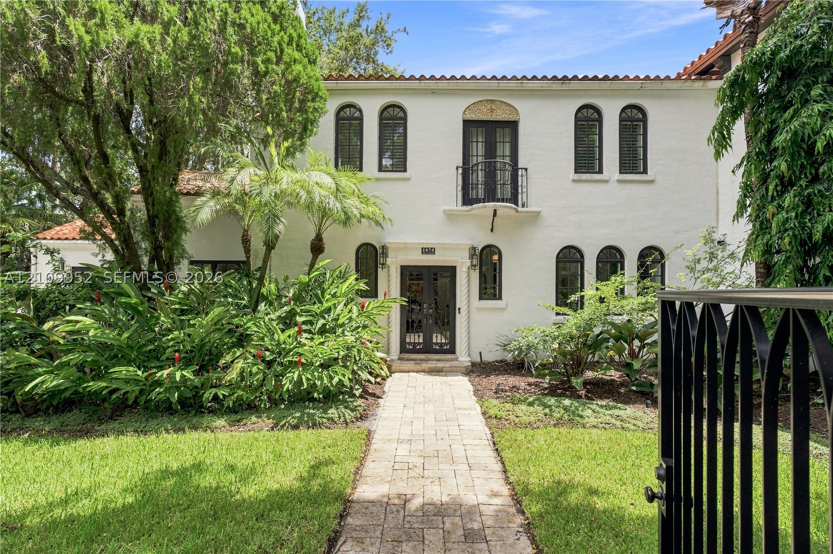 1674 Nocatee Dr Miami, FL 33133