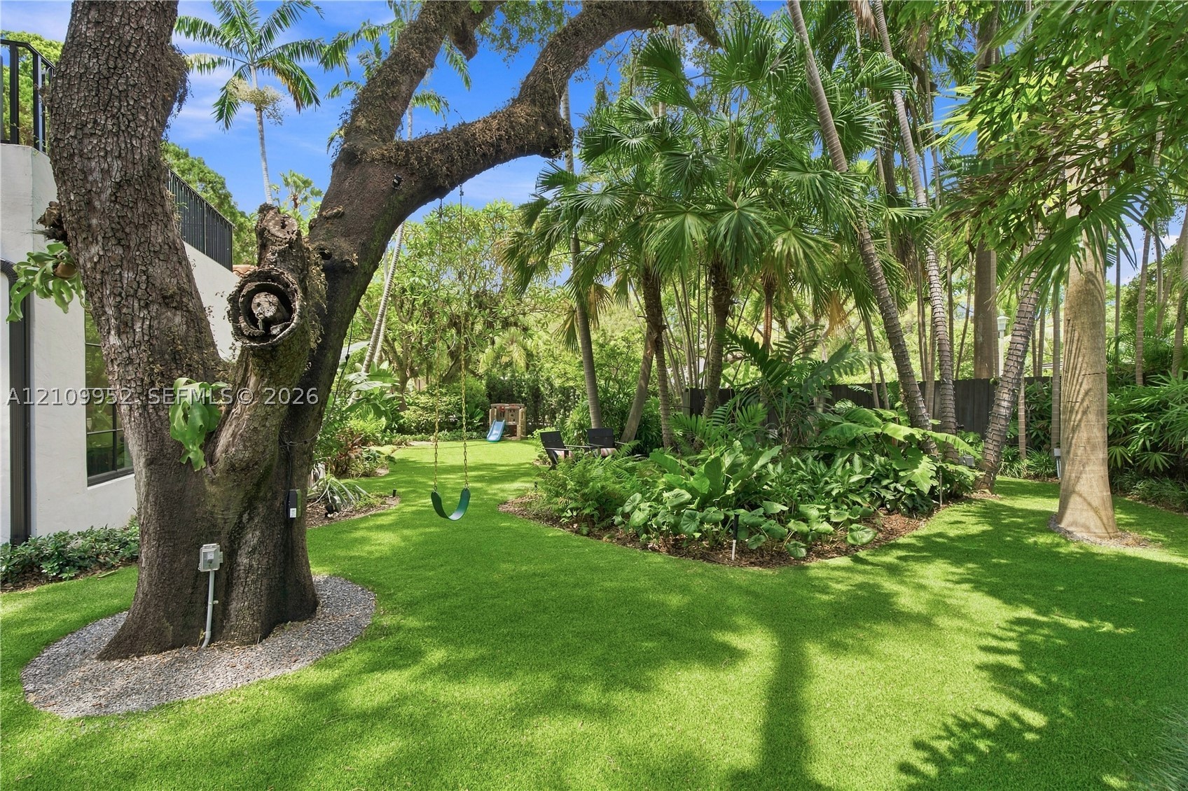 1674 Nocatee Dr Miami, FL 33133