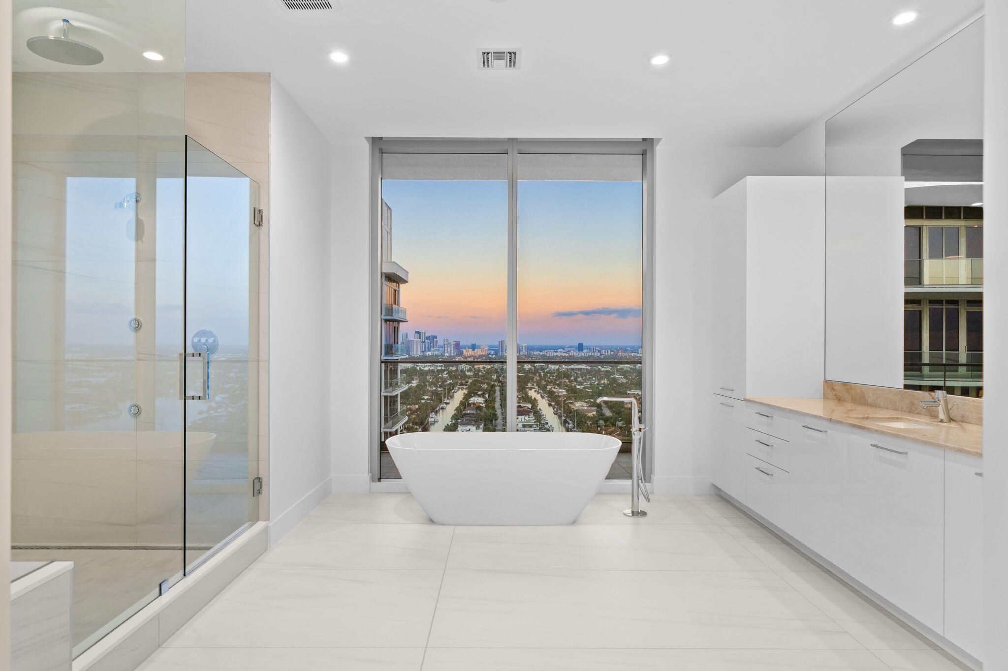 151 N Seabreeze #Ph2601-e Fort Lauderdale, FL 33304