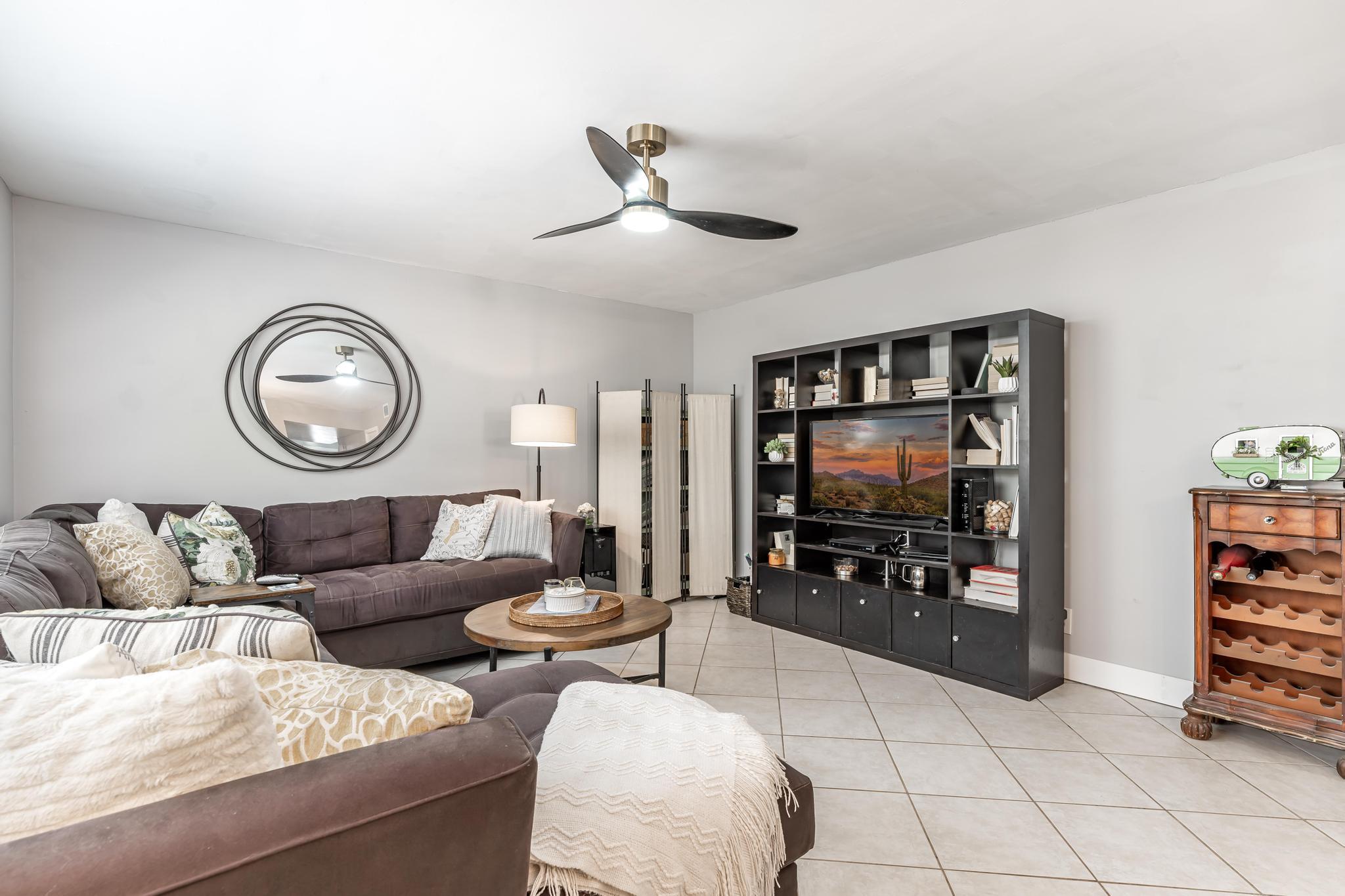 563 NE 7th Fort Lauderdale, FL 33301