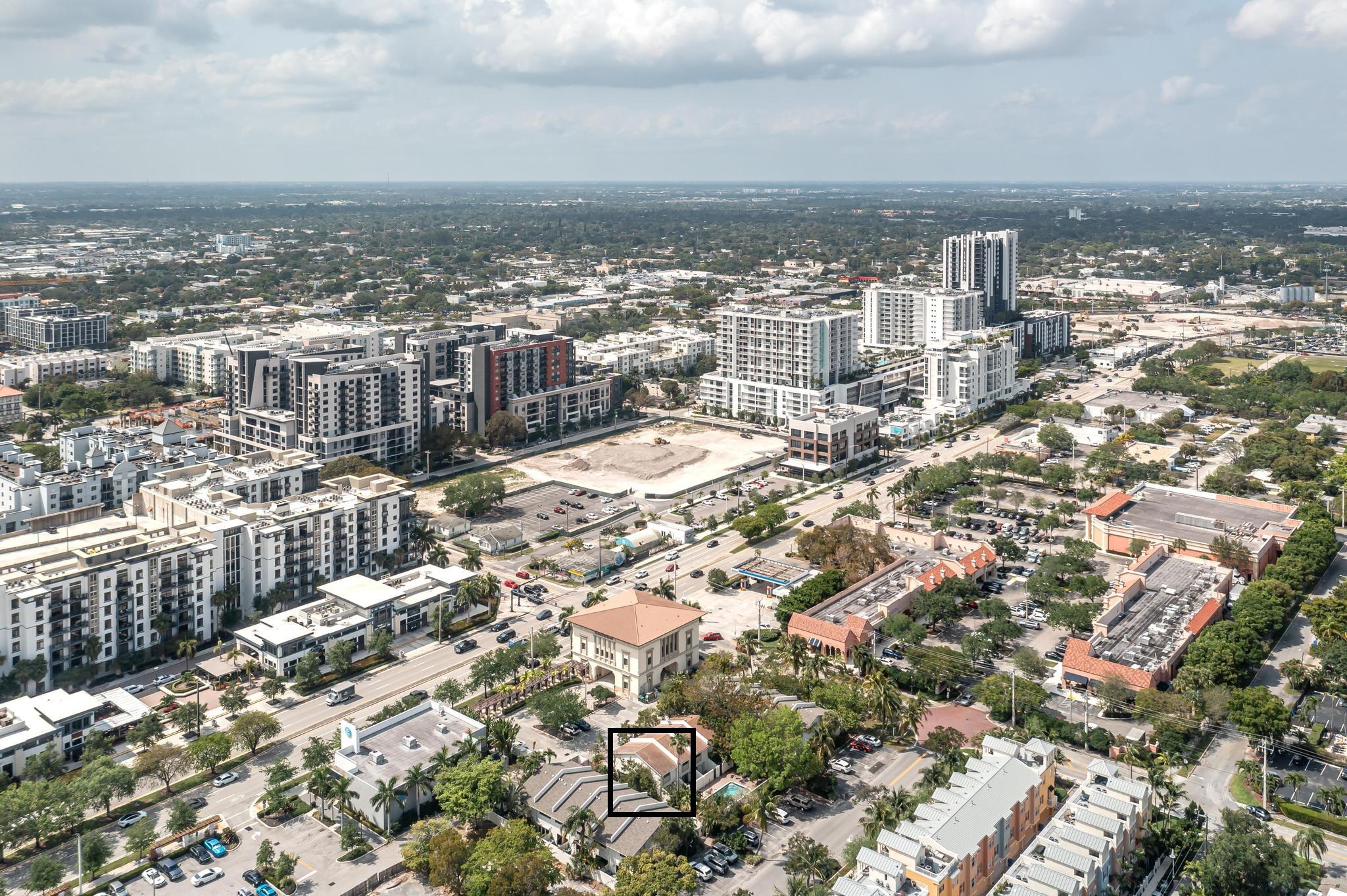 563 NE 7th Fort Lauderdale, FL 33301