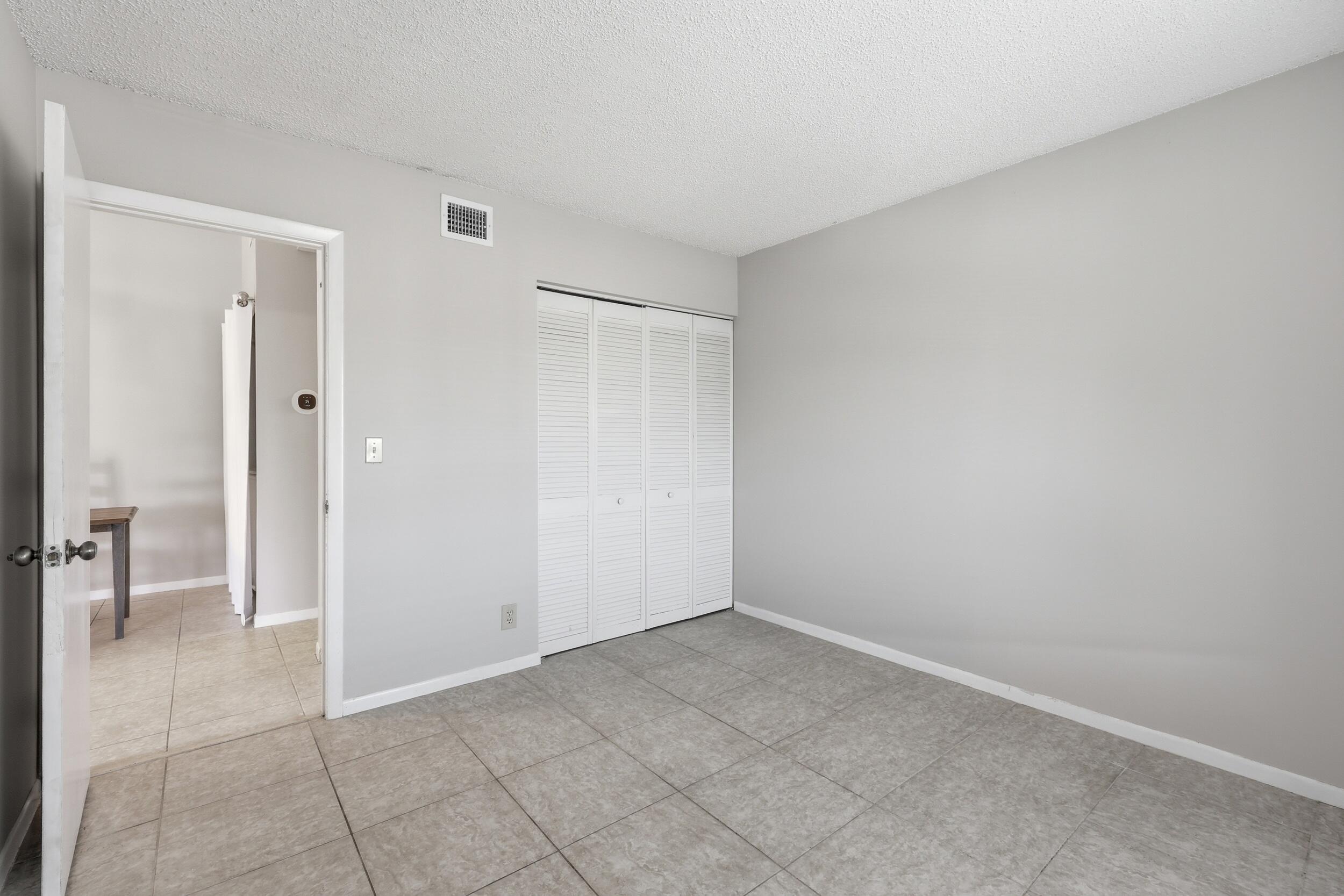 6286 Chasewood #E Jupiter, FL 33458