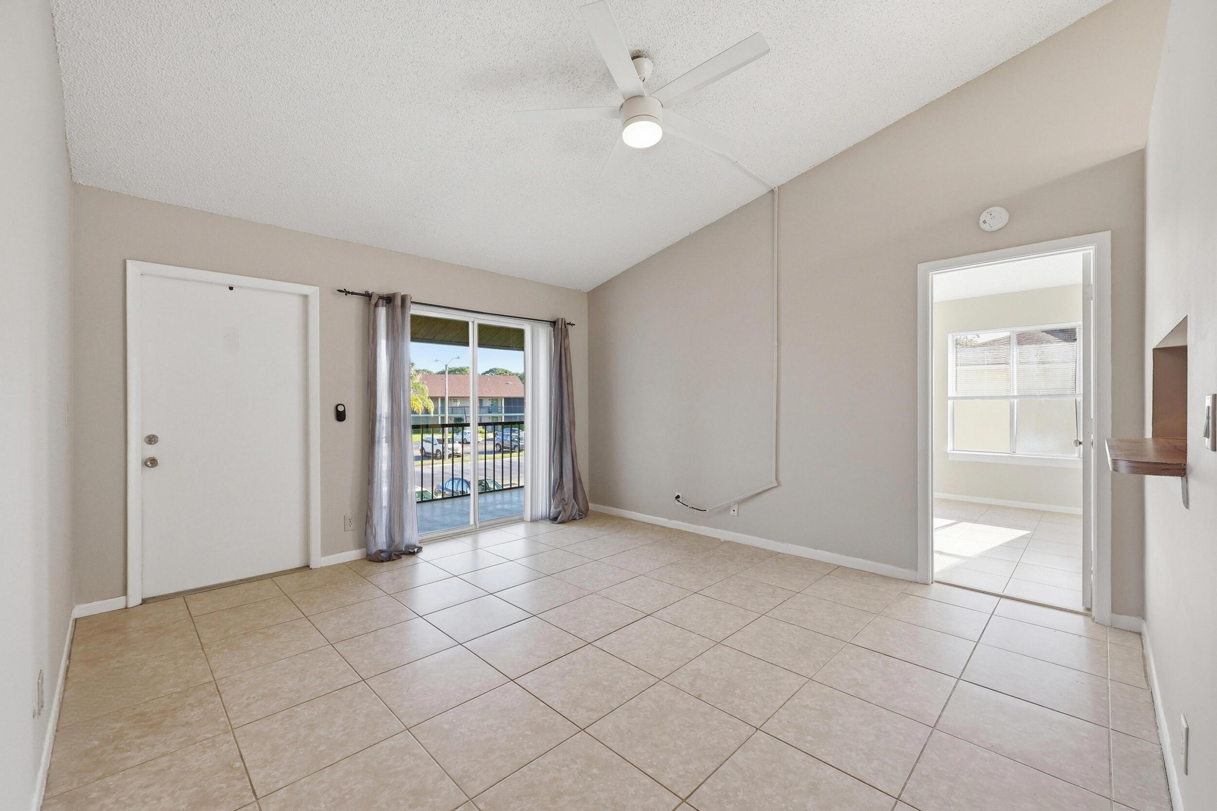 6286 Chasewood #E Jupiter, FL 33458