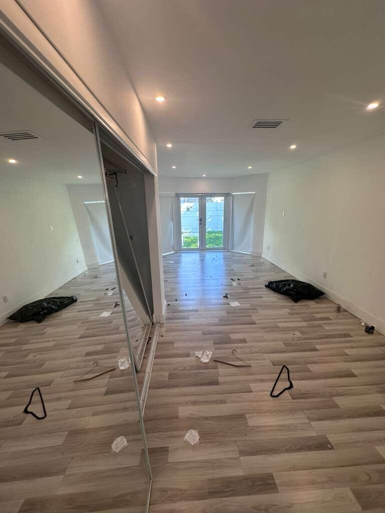 1460 Marseille Miami Beach, FL 33141