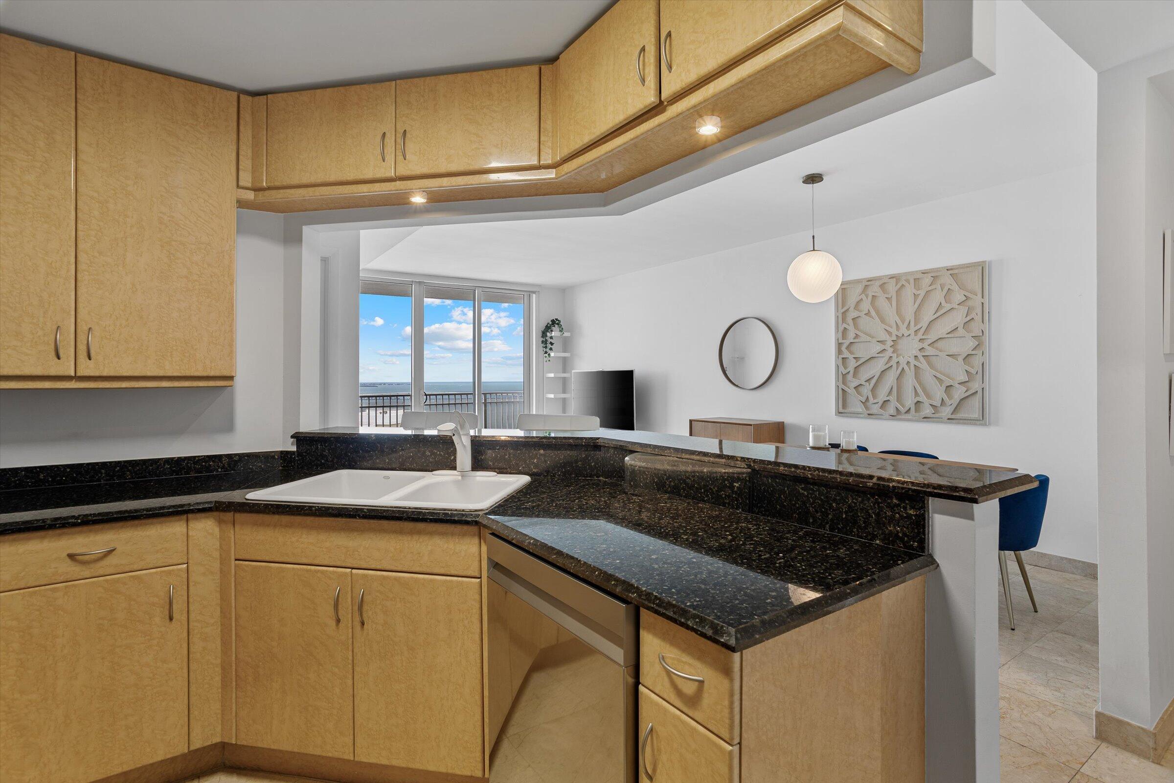 801 Brickell Key #2805 Miami, FL 33131