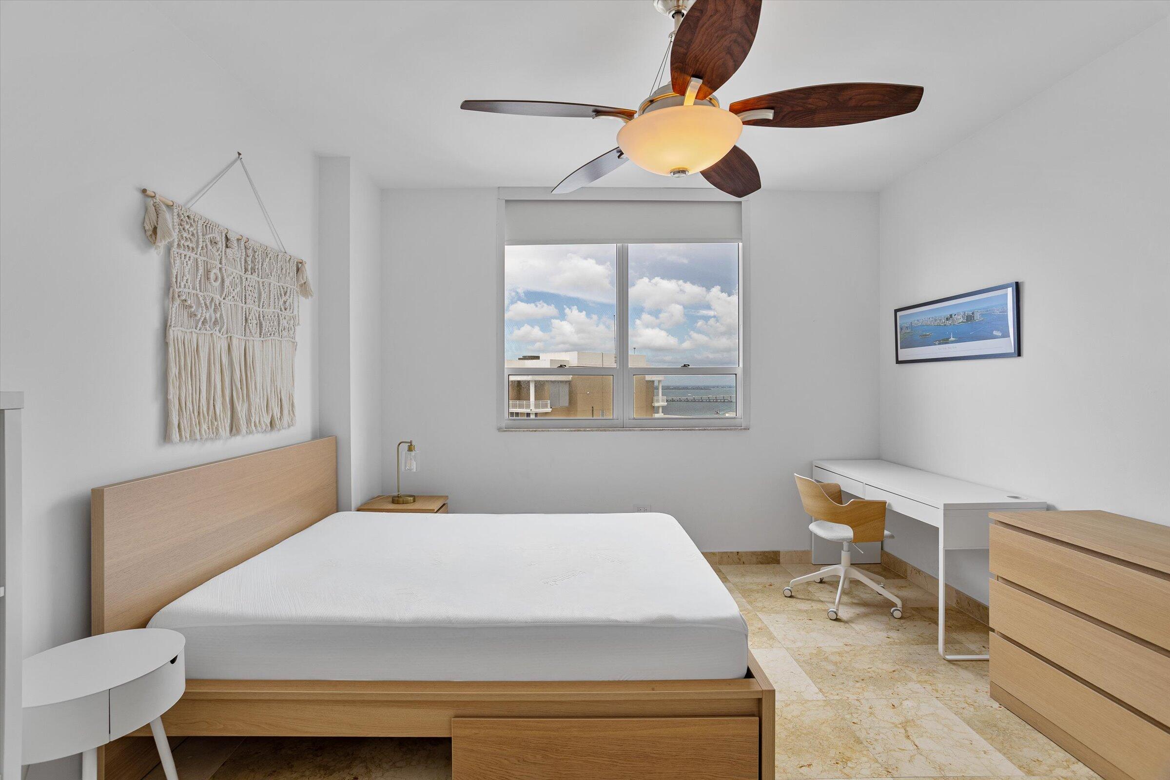 801 Brickell Key #2805 Miami, FL 33131