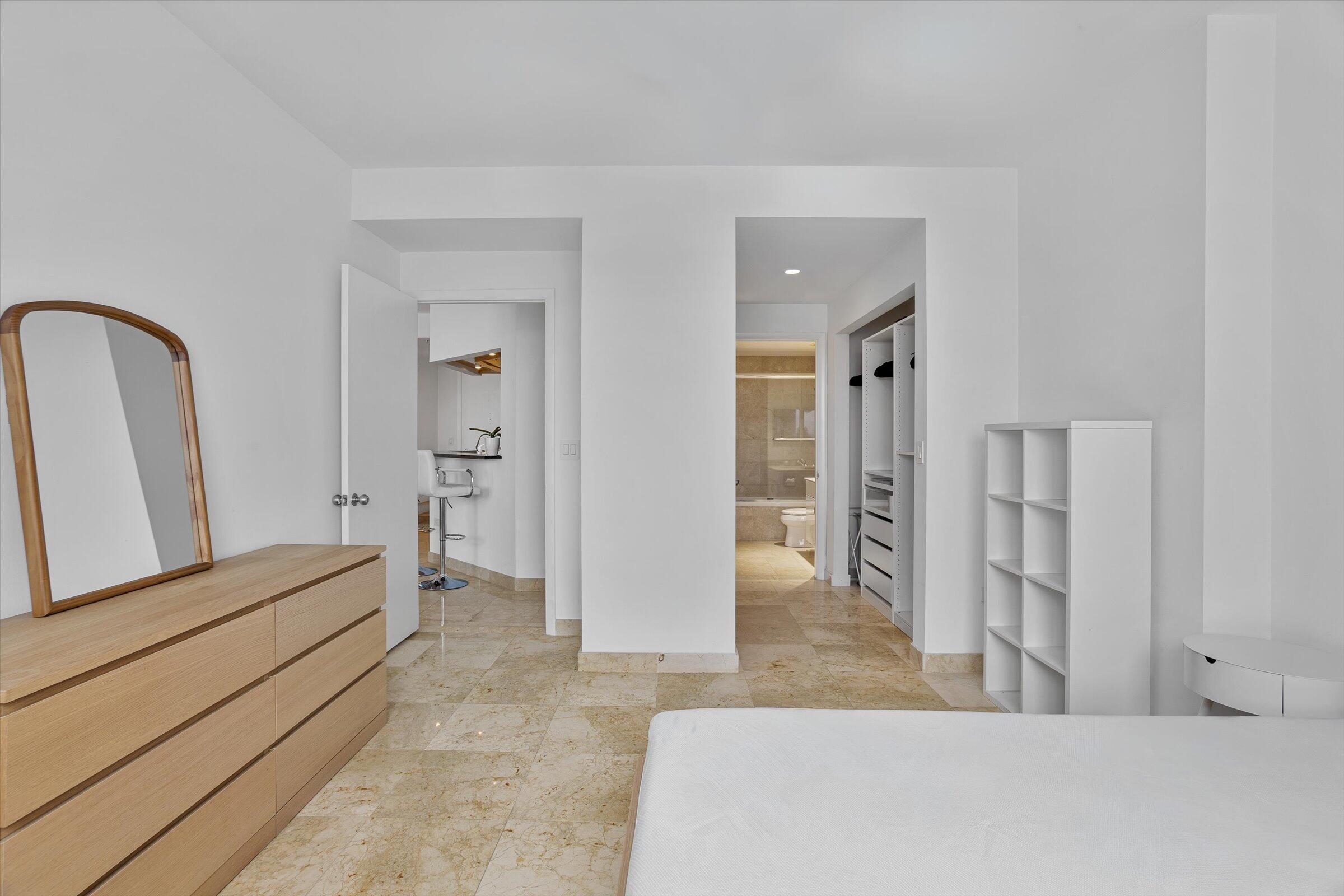 801 Brickell Key #2805 Miami, FL 33131