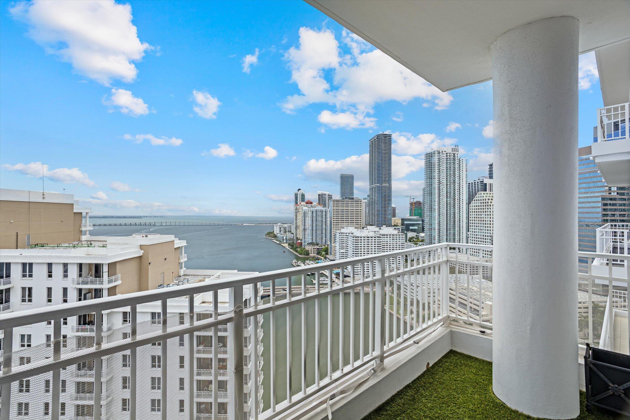 801 Brickell Key #2805 Miami, FL 33131