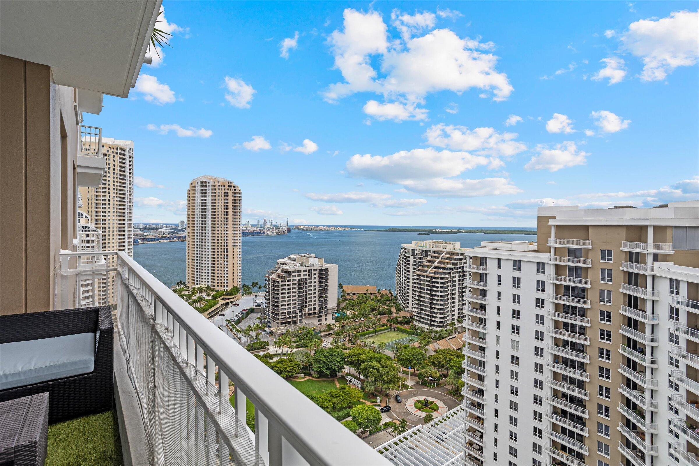 801 Brickell Key #2805 Miami, FL 33131