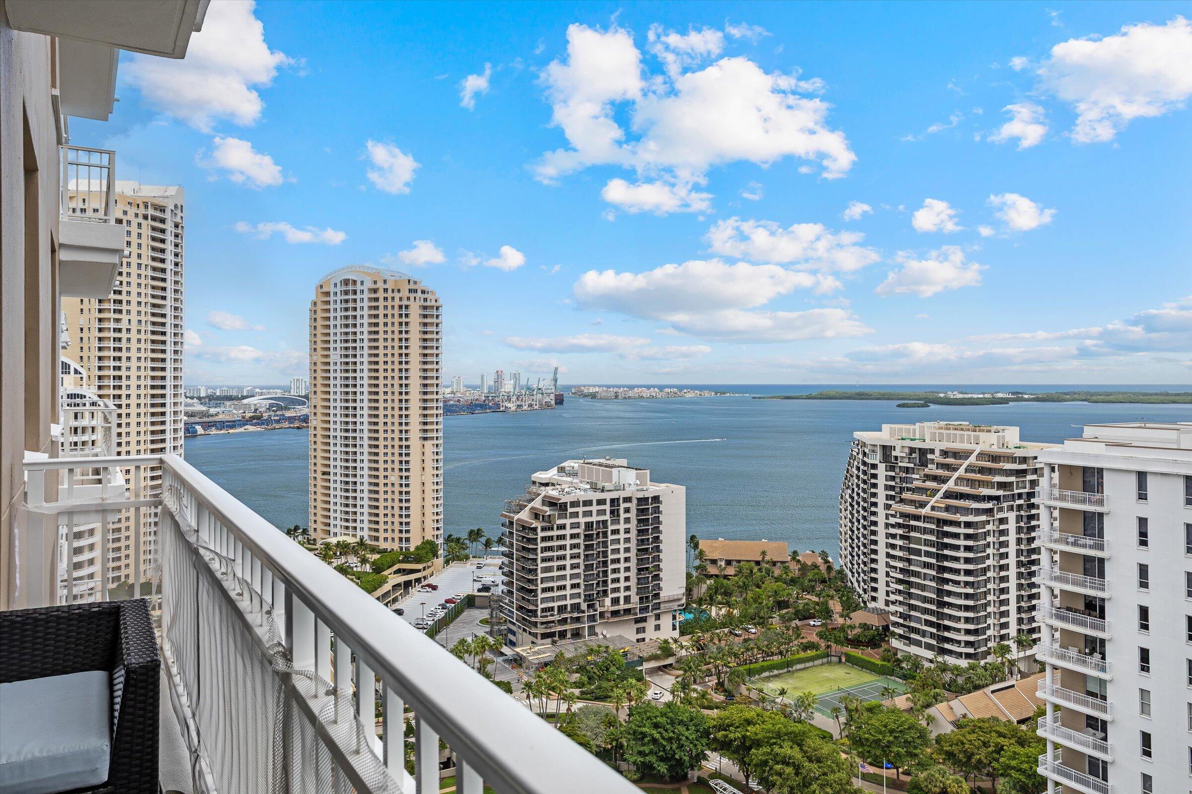 801 Brickell Key #2805 Miami, FL 33131