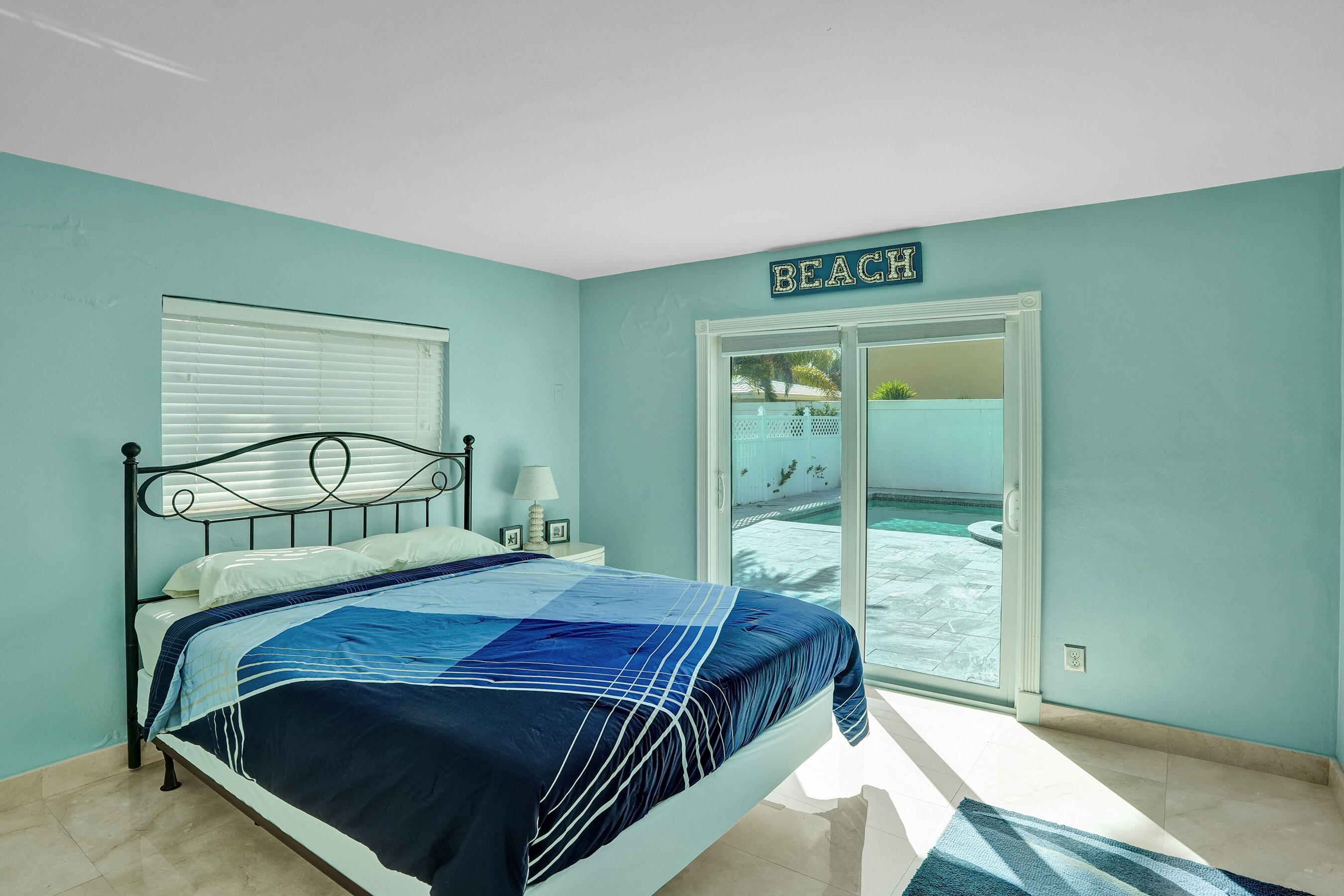 3406 Robbins Pompano Beach, FL 33062