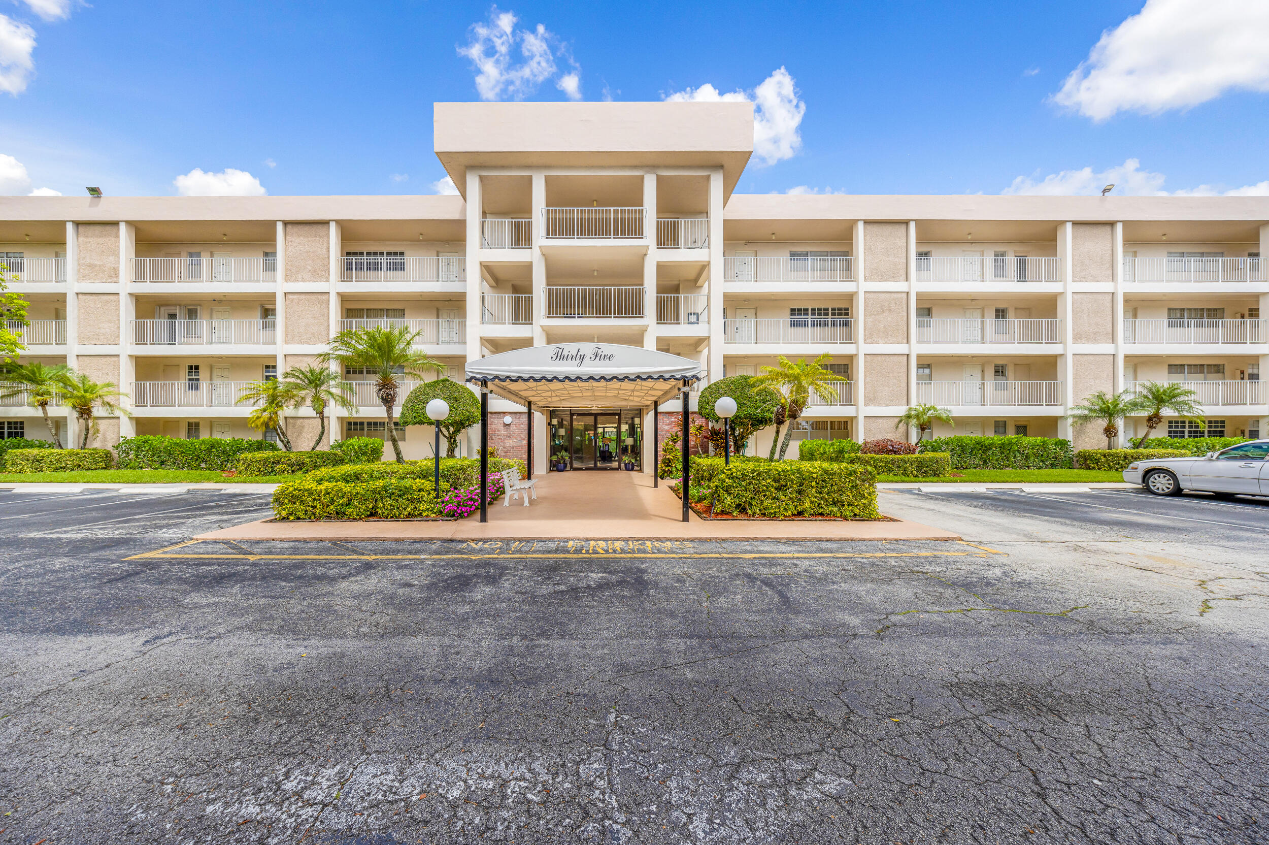 3151 S Palm Aire #407